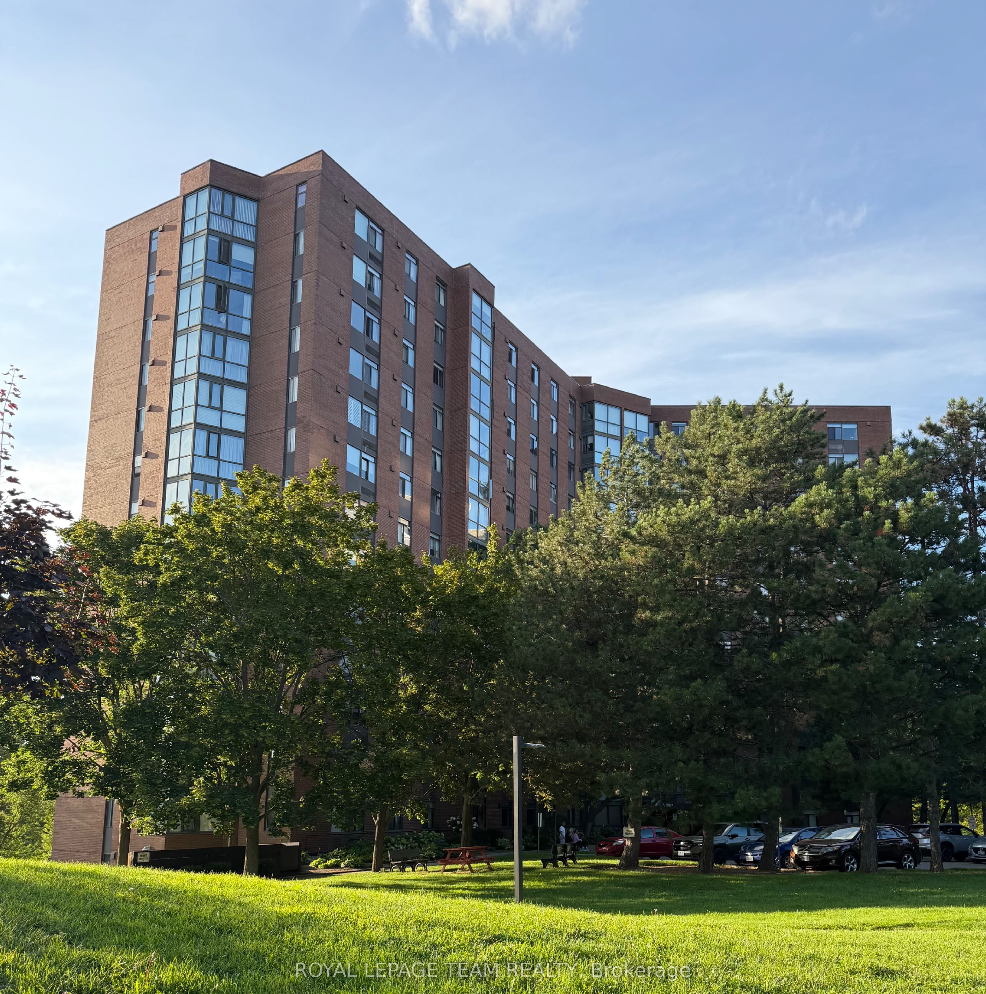 2871 Richmond Road W 1406, Britannia Heights - Queensway Terrace N and Area, ON K2B 8M5