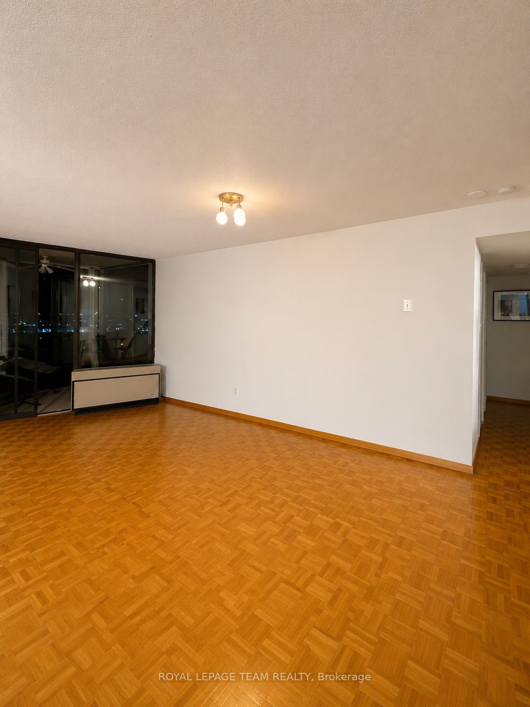 2871 Richmond Road W 1406, Britannia Heights - Queensway Terrace N and Area, ON K2B 8M5 photo 4