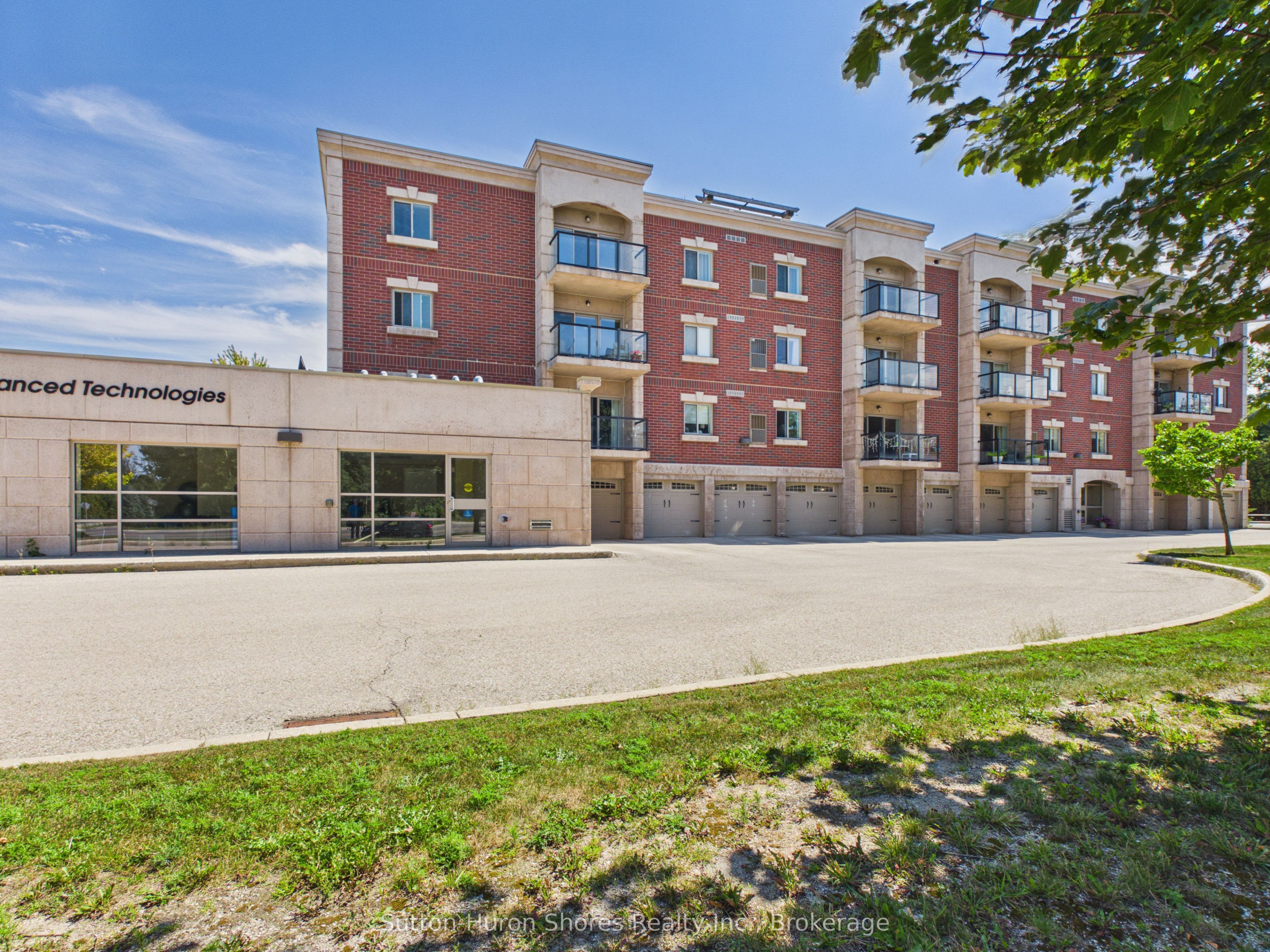 221 Adelaide Street 402, Saugeen Shores, ON N0H 2L0