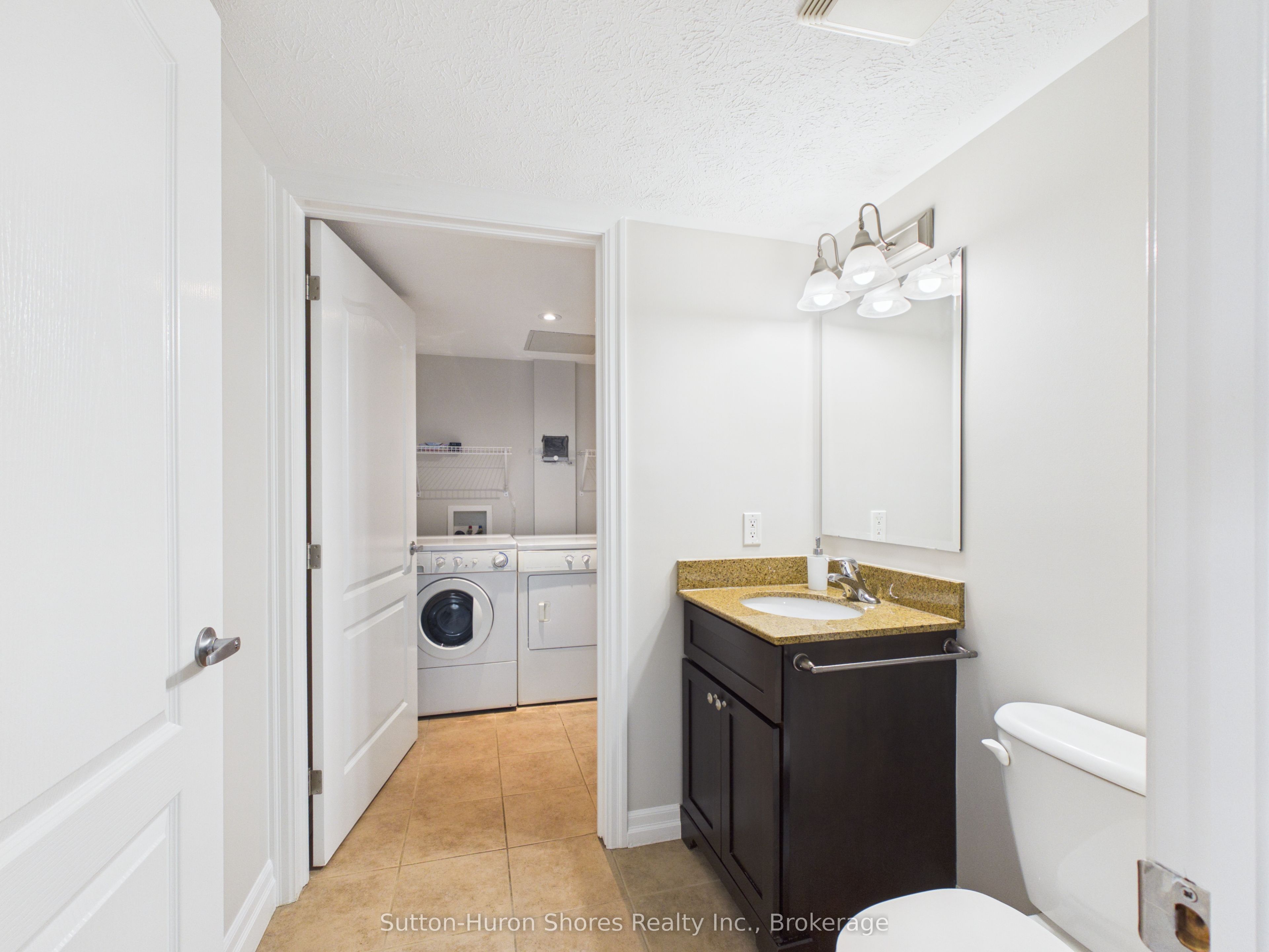 221 Adelaide Street 402, Saugeen Shores, ON N0H 2L0 photo 4