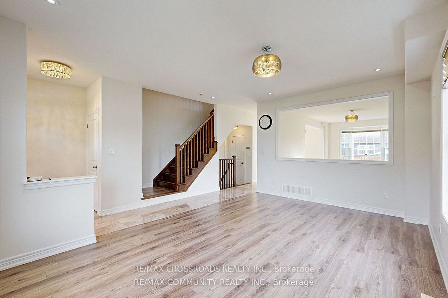 634 Grange Way, Peterborough, ON K9H 7M1 photo 5
