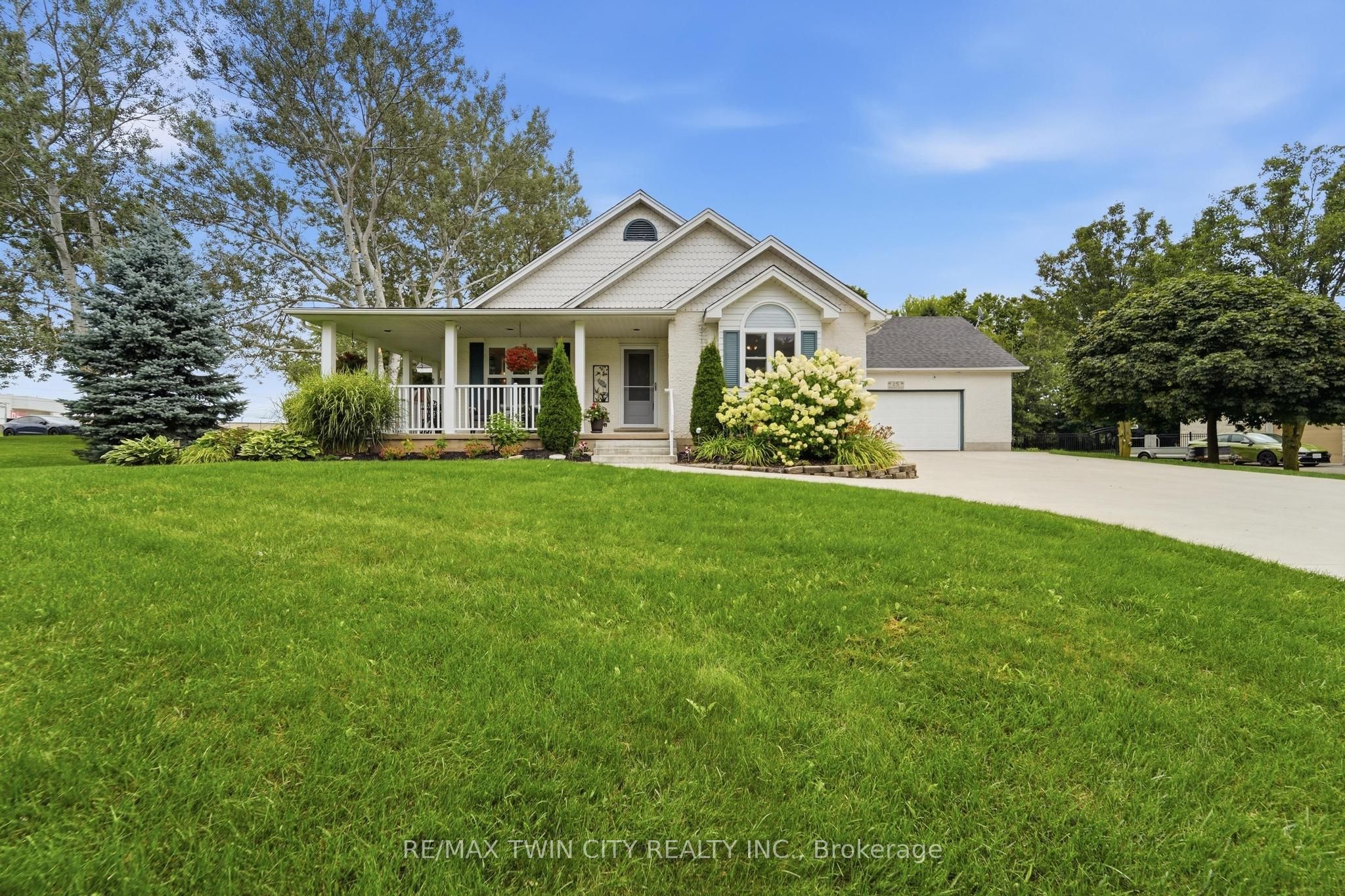 15 Shephard Place, Wilmot, ON N3A 2E4 photo 2
