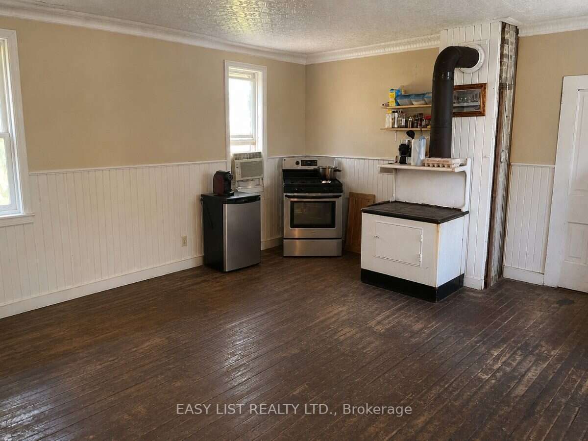 534 Cedar Glen Road, Kawartha Lakes, ON K0M 1L0 photo 2