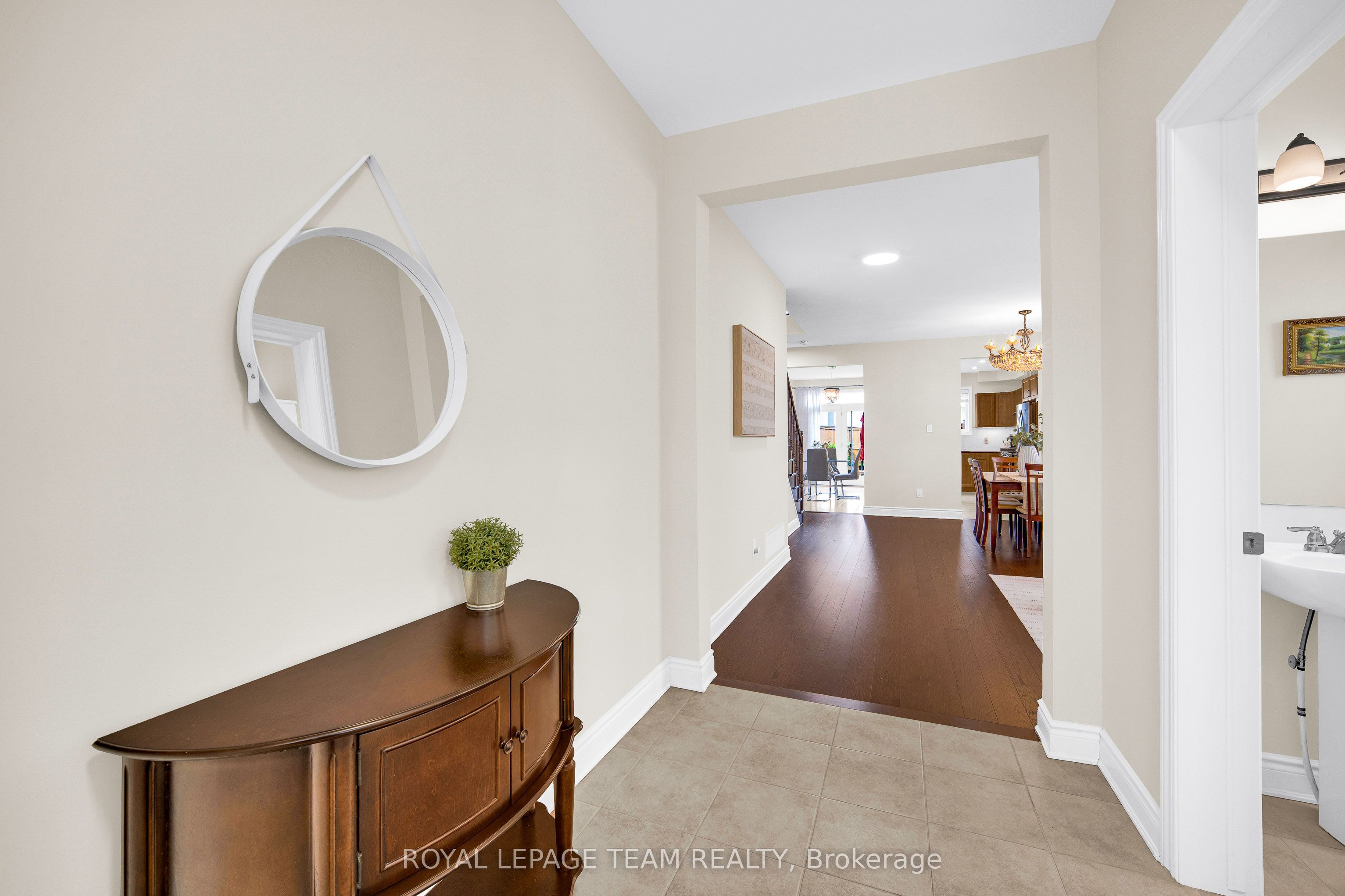 607 Parade Drive, Stittsville - Munster - Richmond, ON K2S 0Y5 photo 3