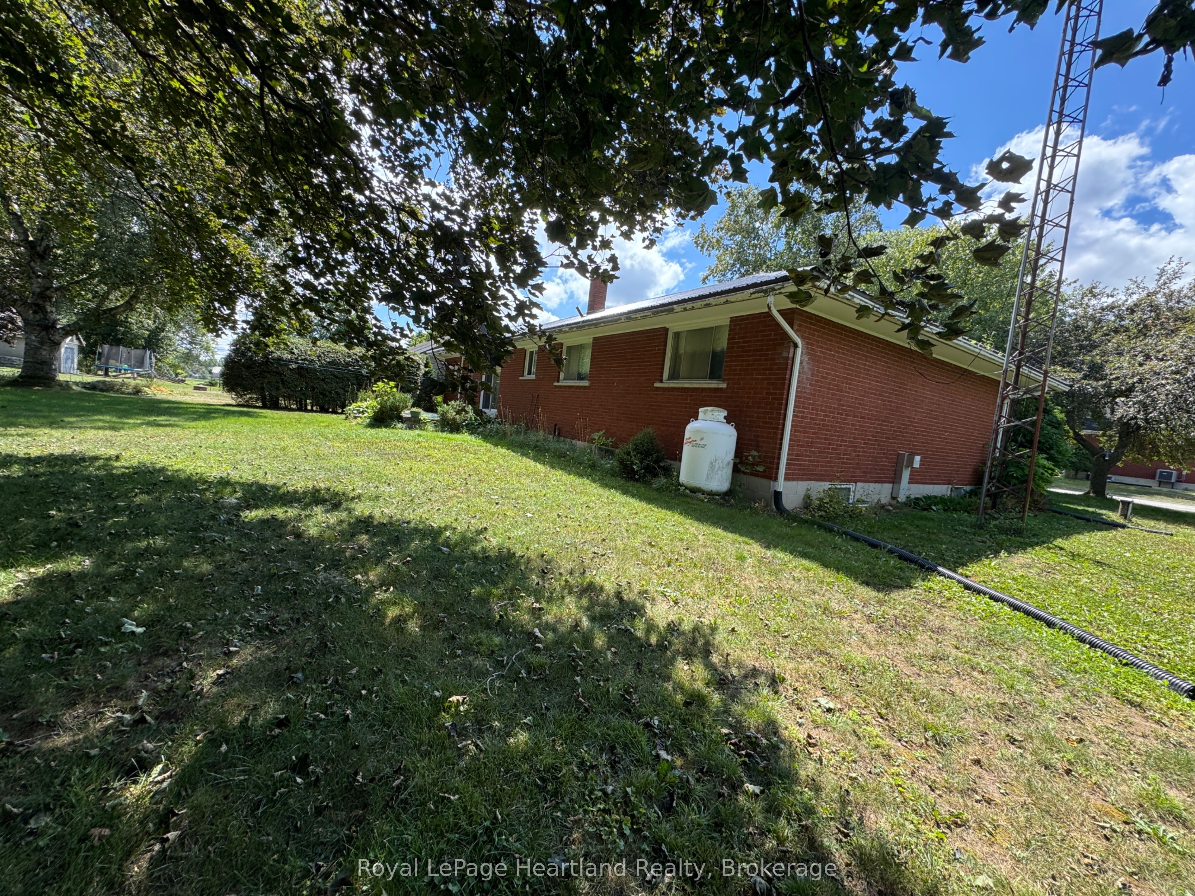 2021 Princess Street N, Howick, ON N0G 1X0 photo 3