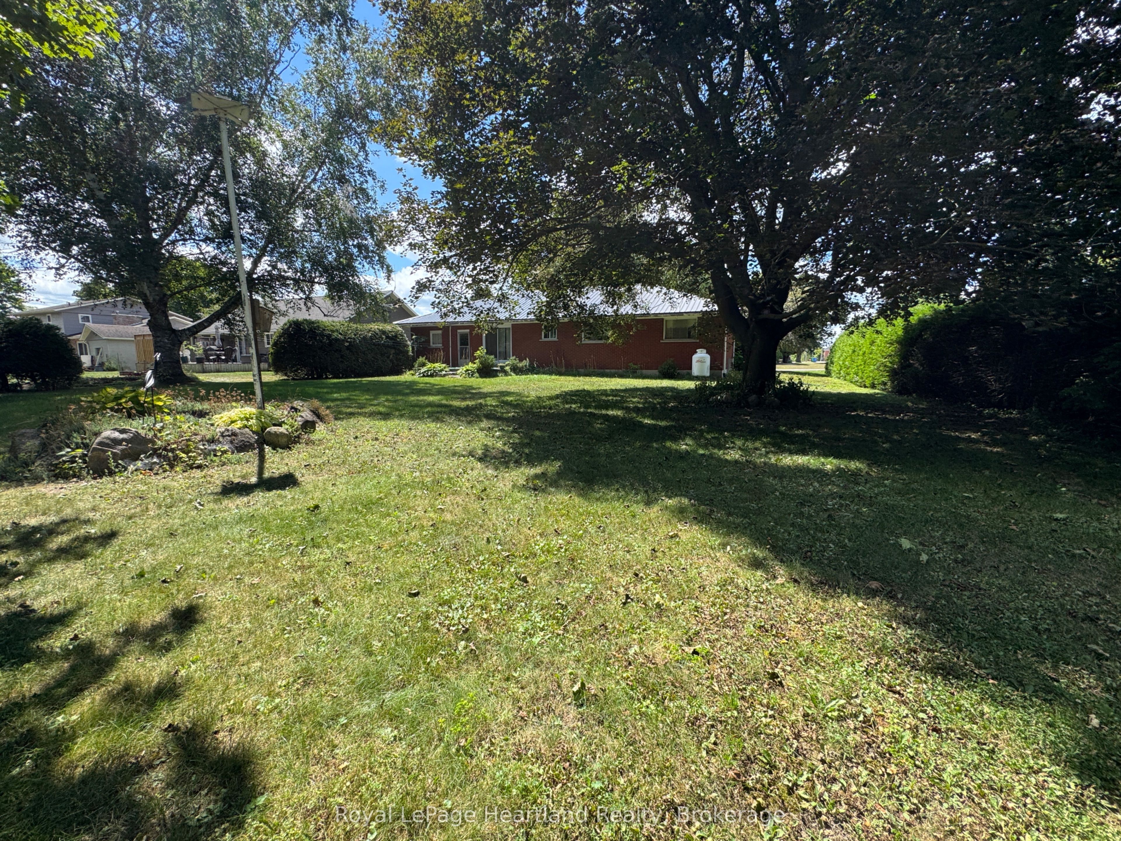 2021 Princess Street N, Howick, ON N0G 1X0 photo 4