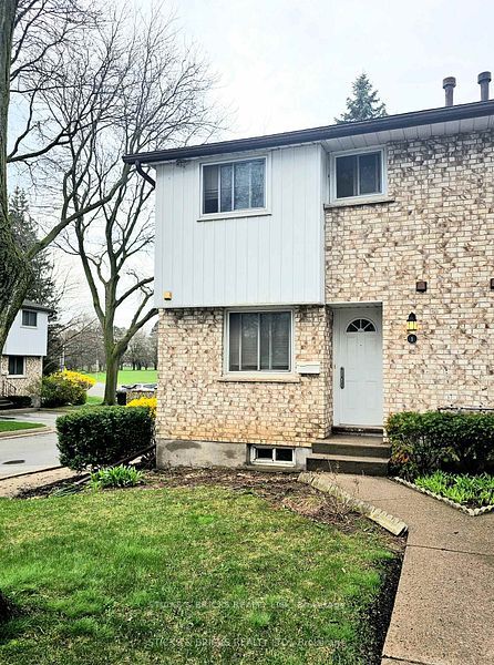 5815 Swayze Drive 1, Niagara Falls, ON L2J 3W3