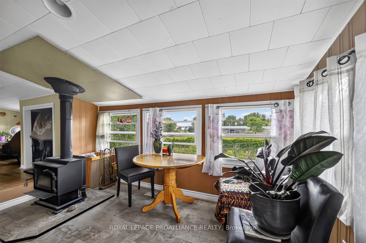 2805 Hwy 15 Highway, Rideau Lakes, ON K0G 1V0 photo 5