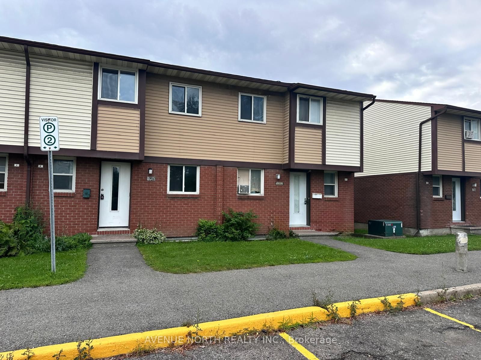 1352 Foxwell Street, Cyrville - Carson Grove - Pineview, ON K1B 5J2
