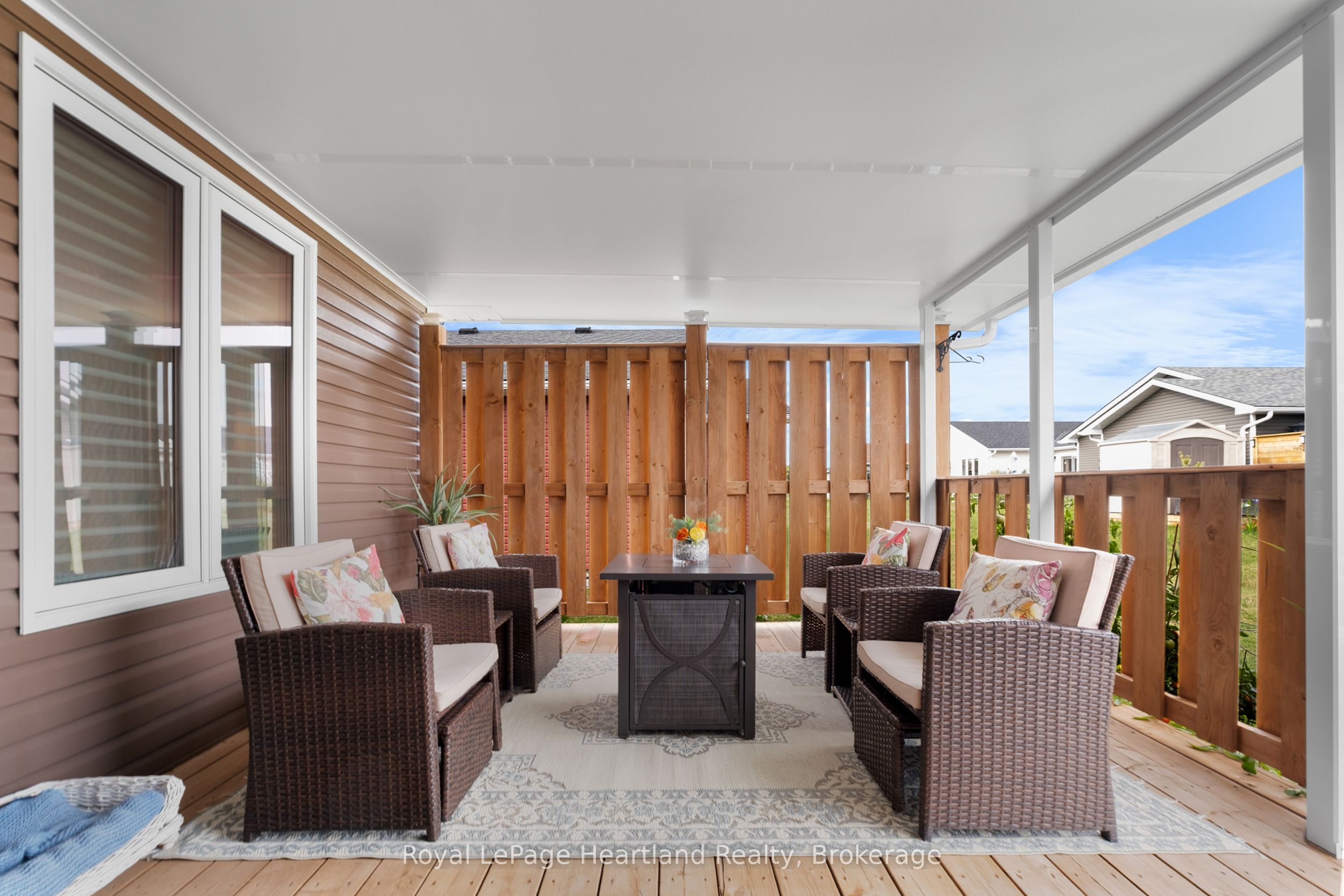 8 Windward Way N, Ashfield-Colborne-Wawanosh, ON N7A 0B2 photo 3