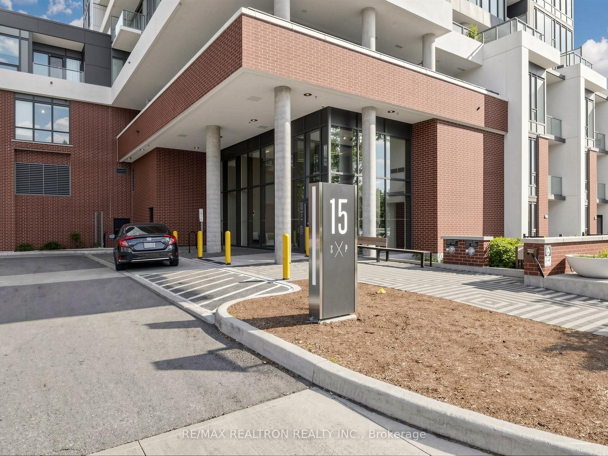 15 Wellington Street S 1210, Kitchener, ON N2G 0E4 photo 4