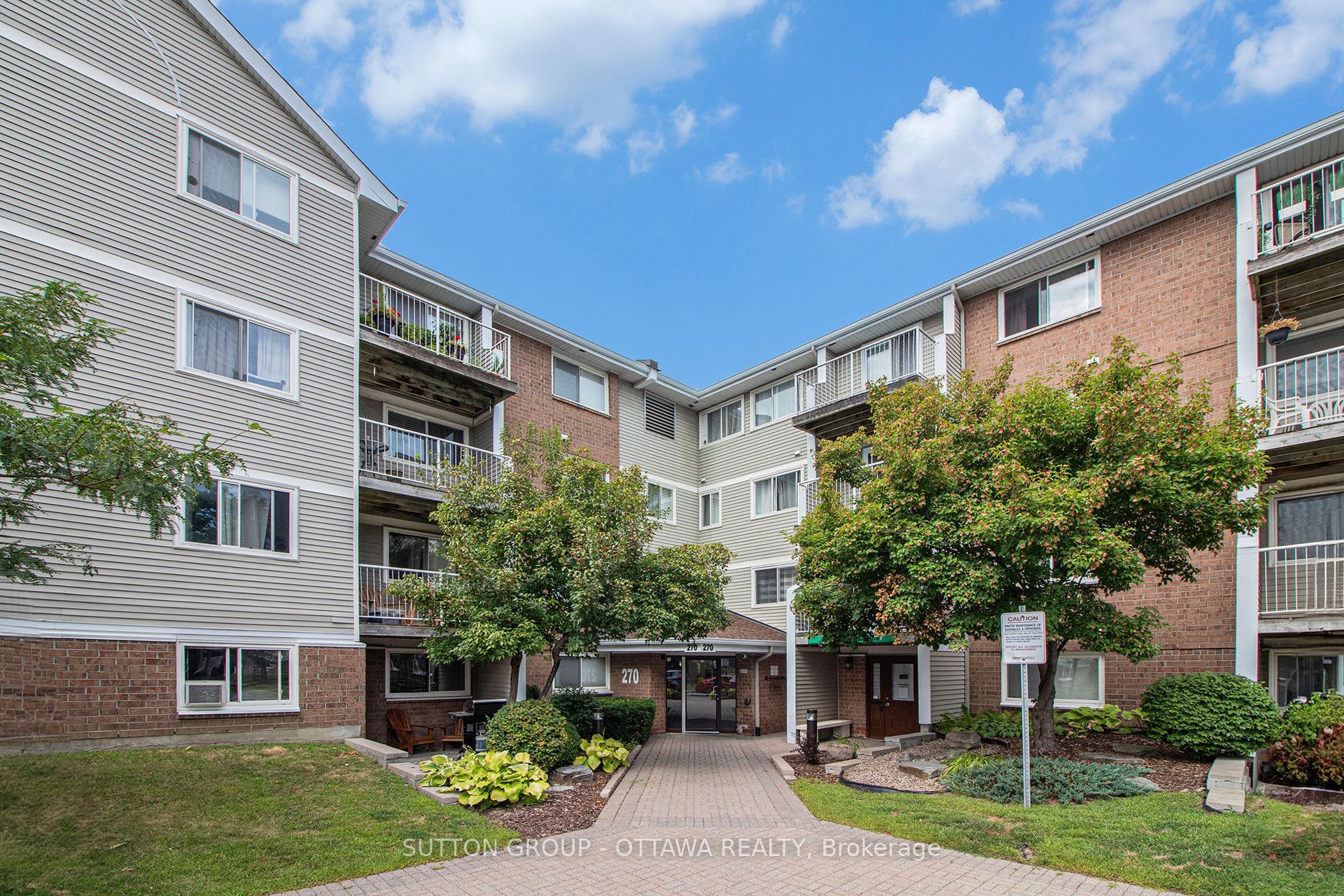 270 Brittany Drive 314, Manor Park - Cardinal Glen and Area, ON K1K 4M3 photo 2
