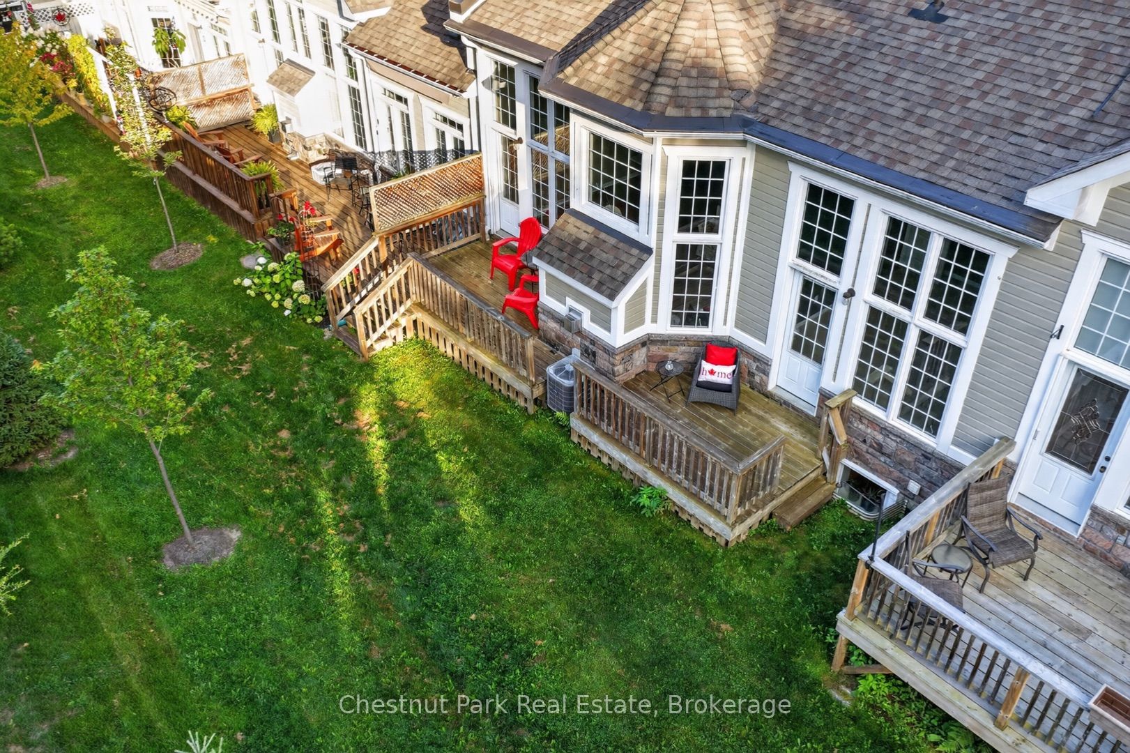 7 Stormont Court, Bracebridge, ON P1L 0B7 photo 3
