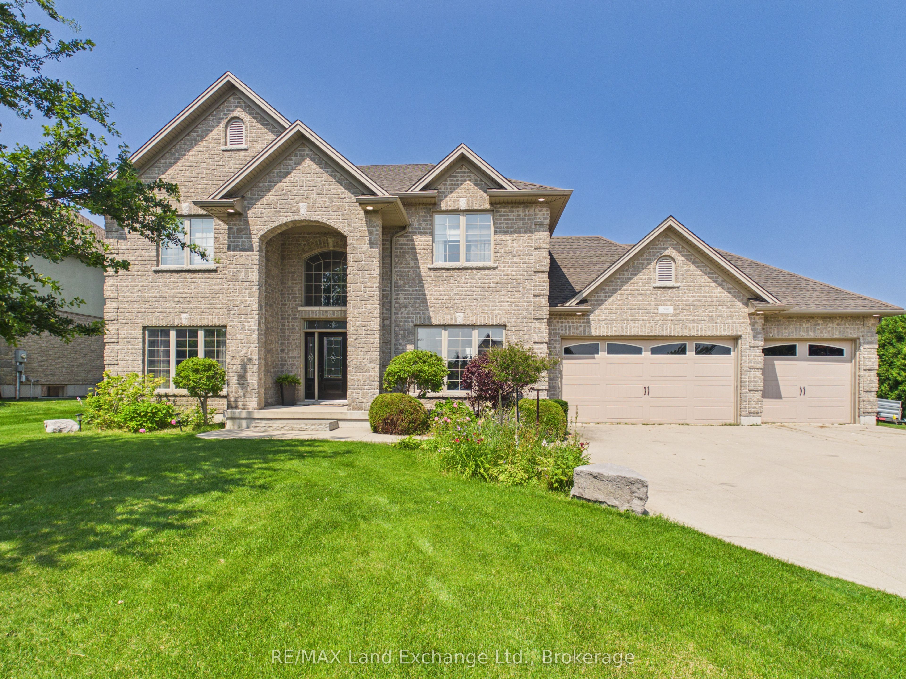 4 Scott Crescent, Huron-Kinloss, ON N2Z 0C6 photo 3