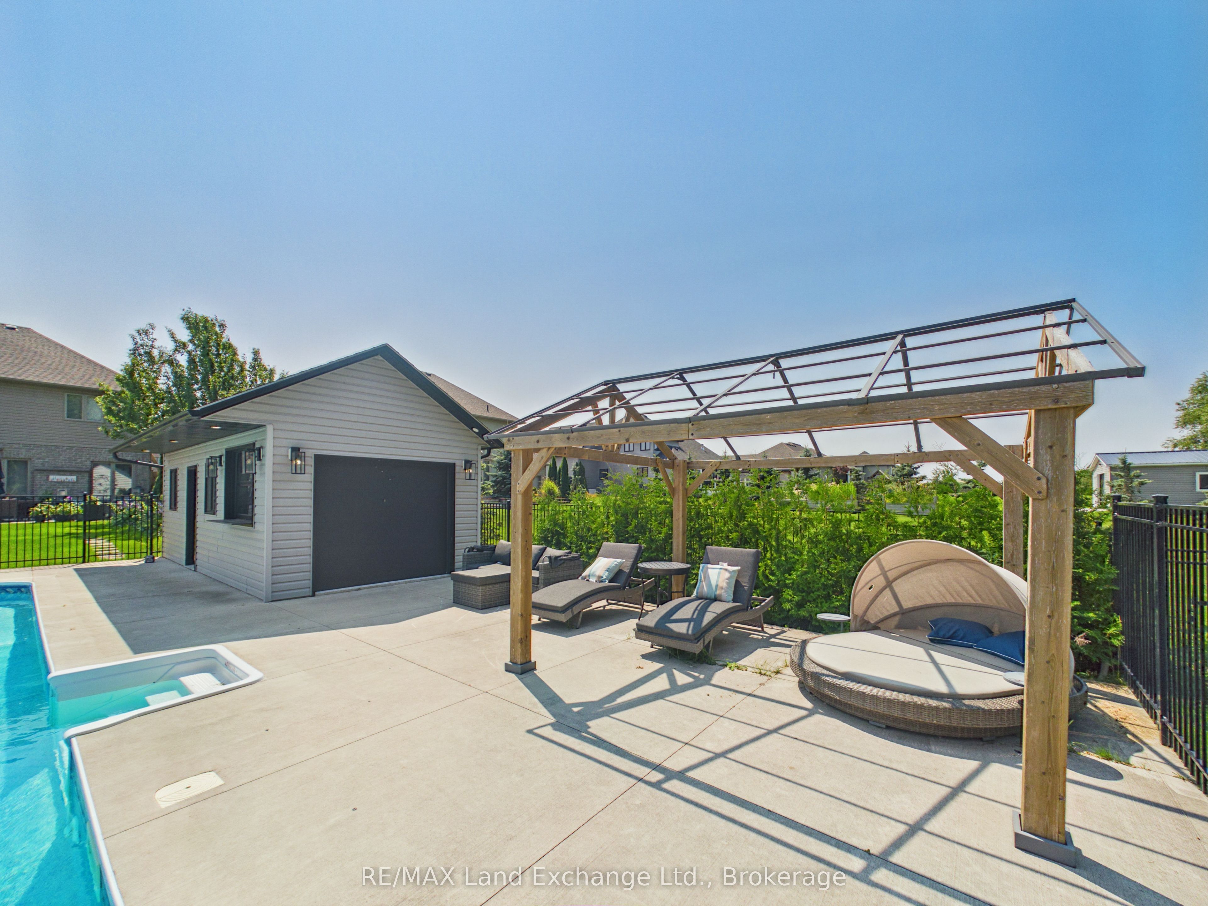 4 Scott Crescent, Huron-Kinloss, ON N2Z 0C6 photo 5