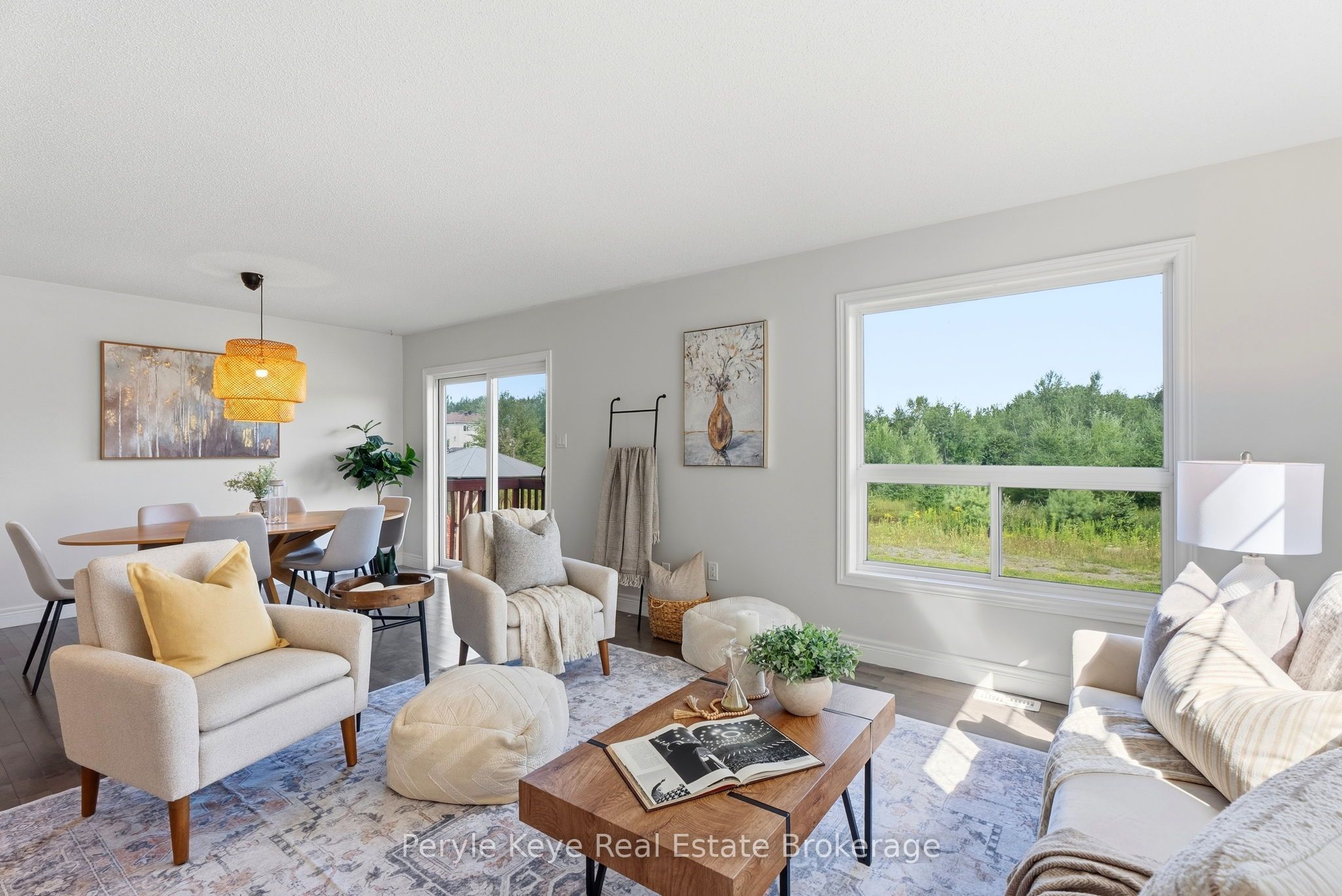 81 Douglas Drive, Bracebridge, ON P1L 0L3