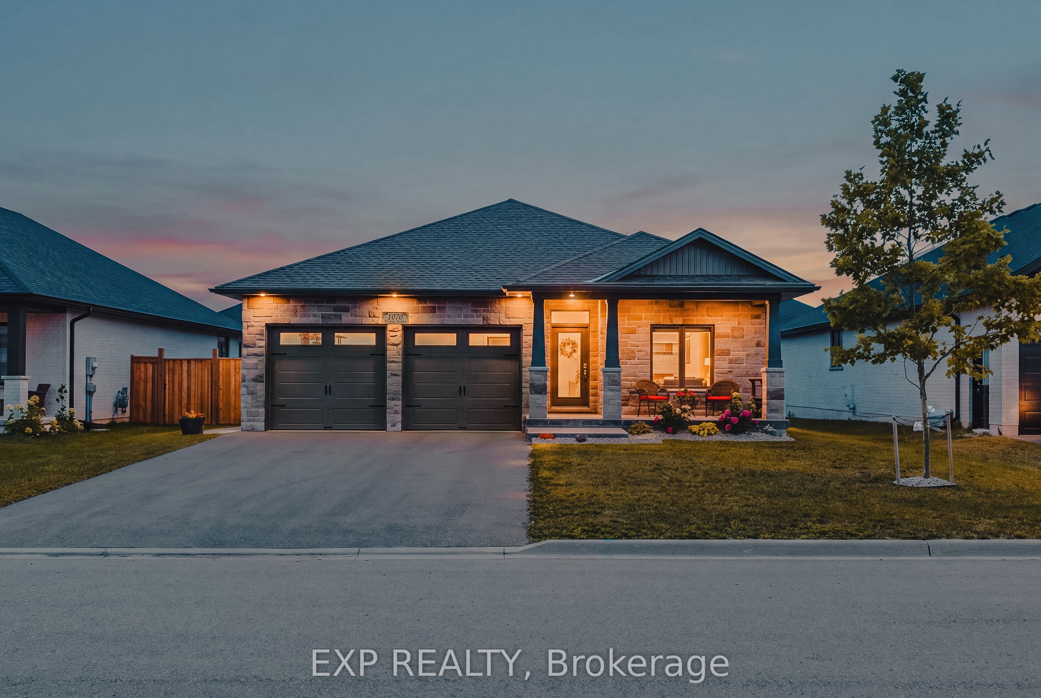 1070 Evans Street W, North Perth, ON N4W 0J9