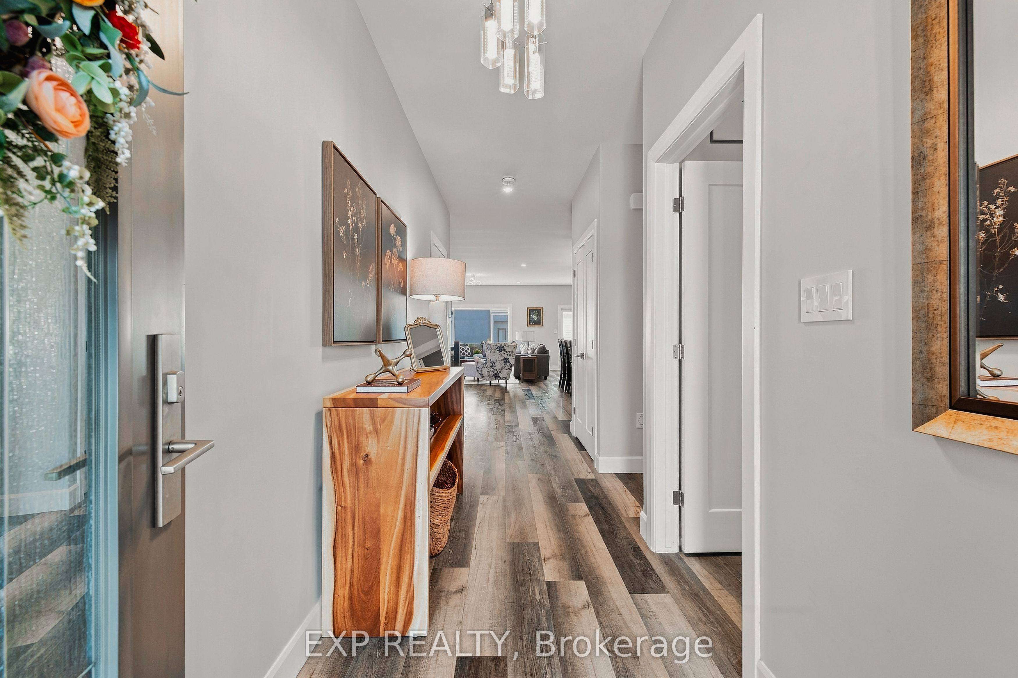 1070 Evans Street W, North Perth, ON N4W 0J9 photo 4