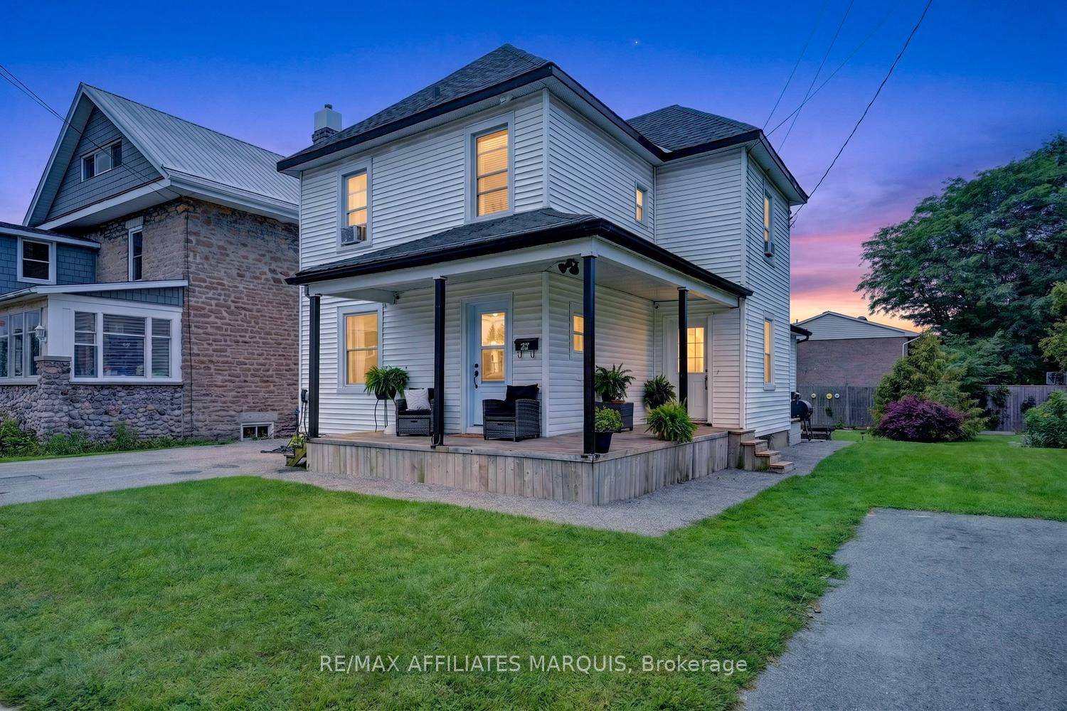 57 Smiths Falls Avenue, Smiths Falls, ON K7A 3B2