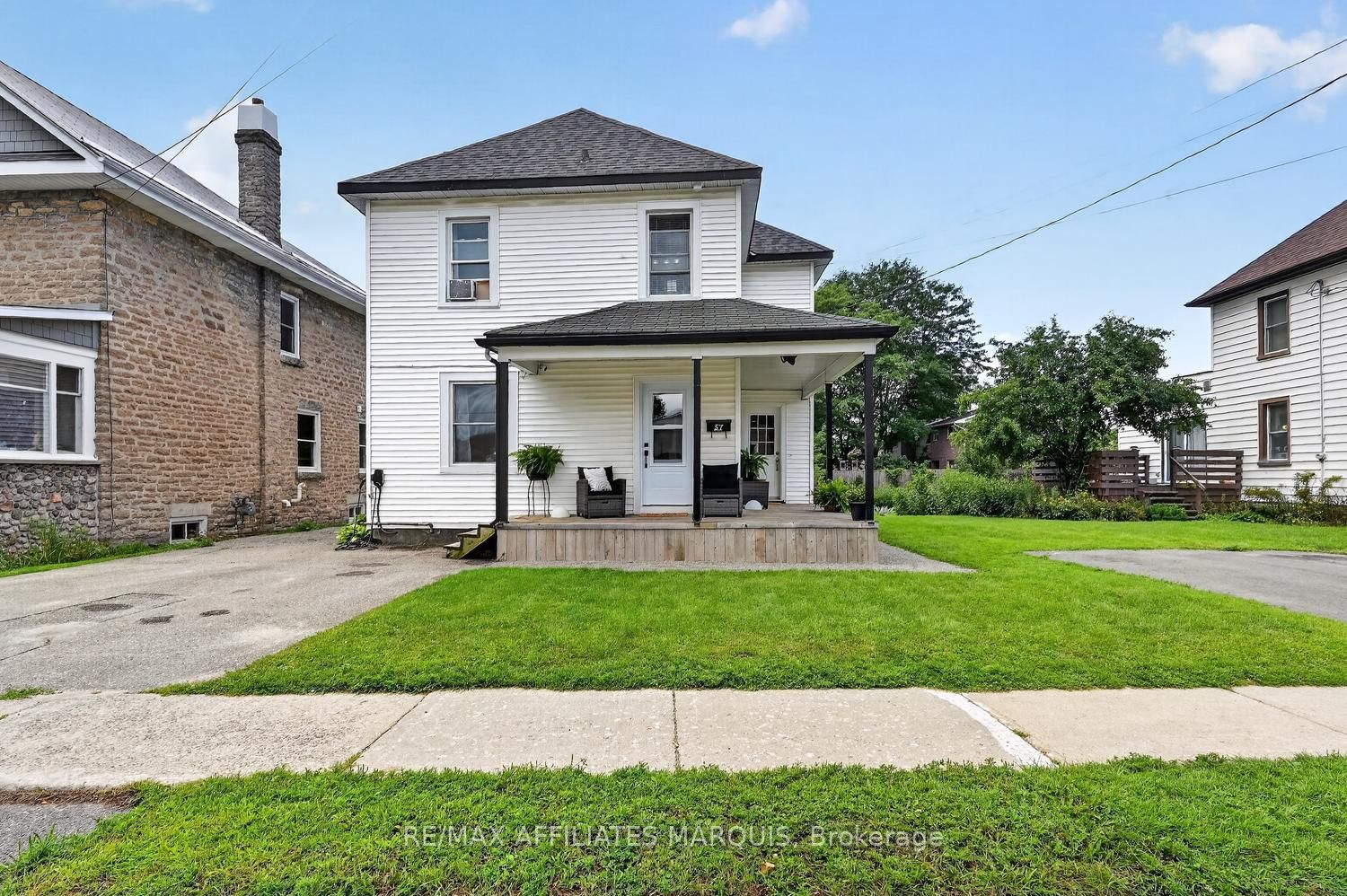 57 Smiths Falls Avenue, Smiths Falls, ON K7A 3B2 photo 4