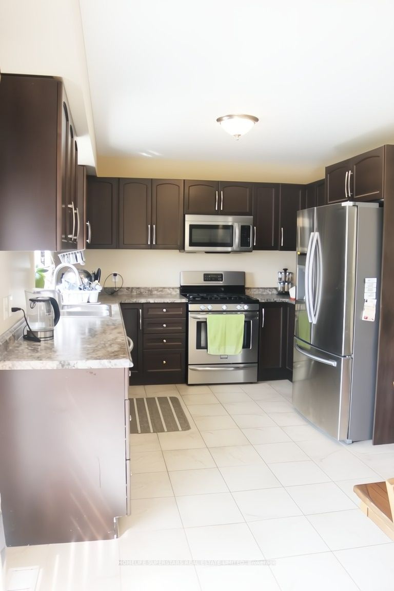 6039 Ernest Crescent, Niagara Falls, ON L2H 0H9 photo 3