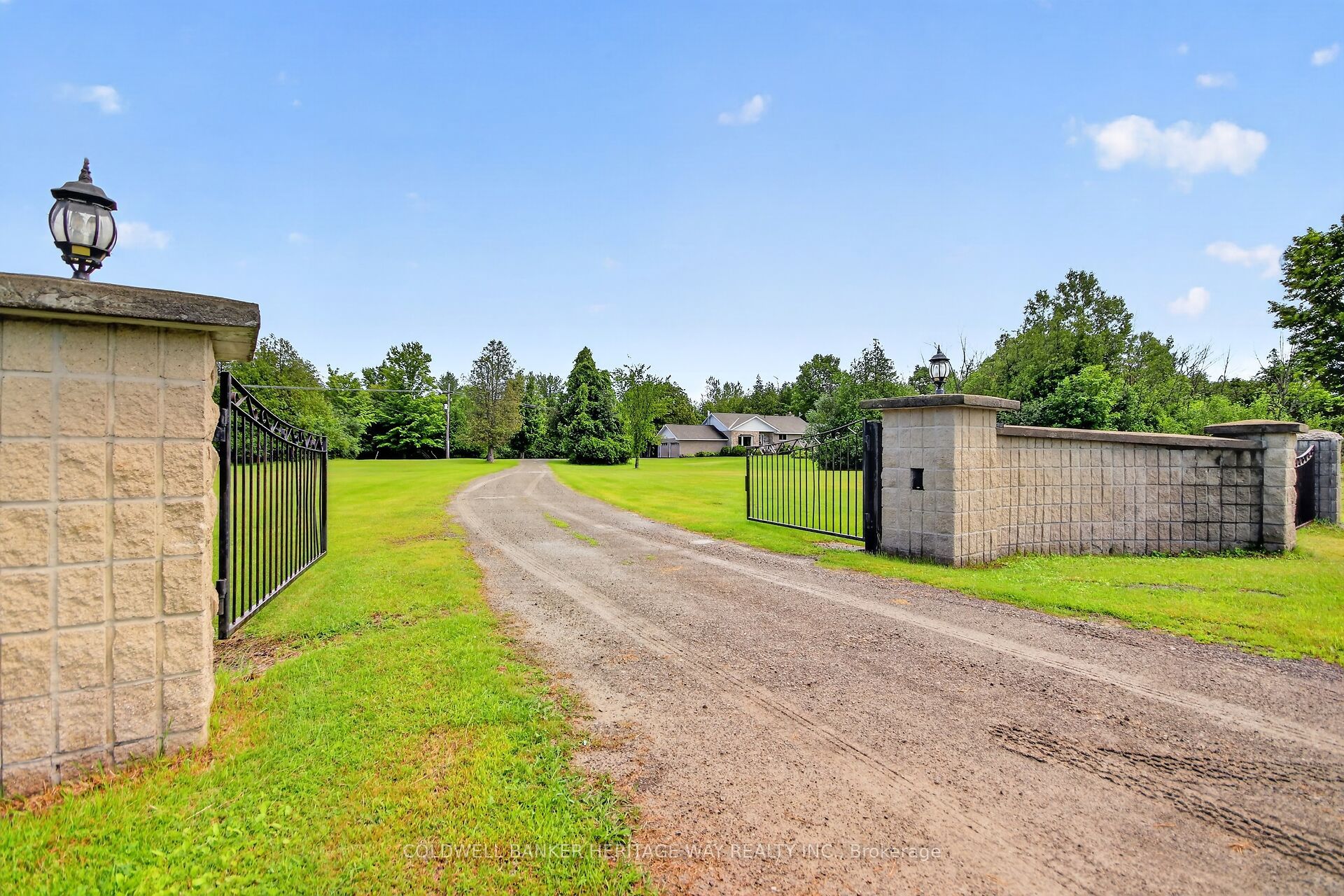 8344 Hwy 15 Highway, Beckwith, ON K7C 3P2 photo 4