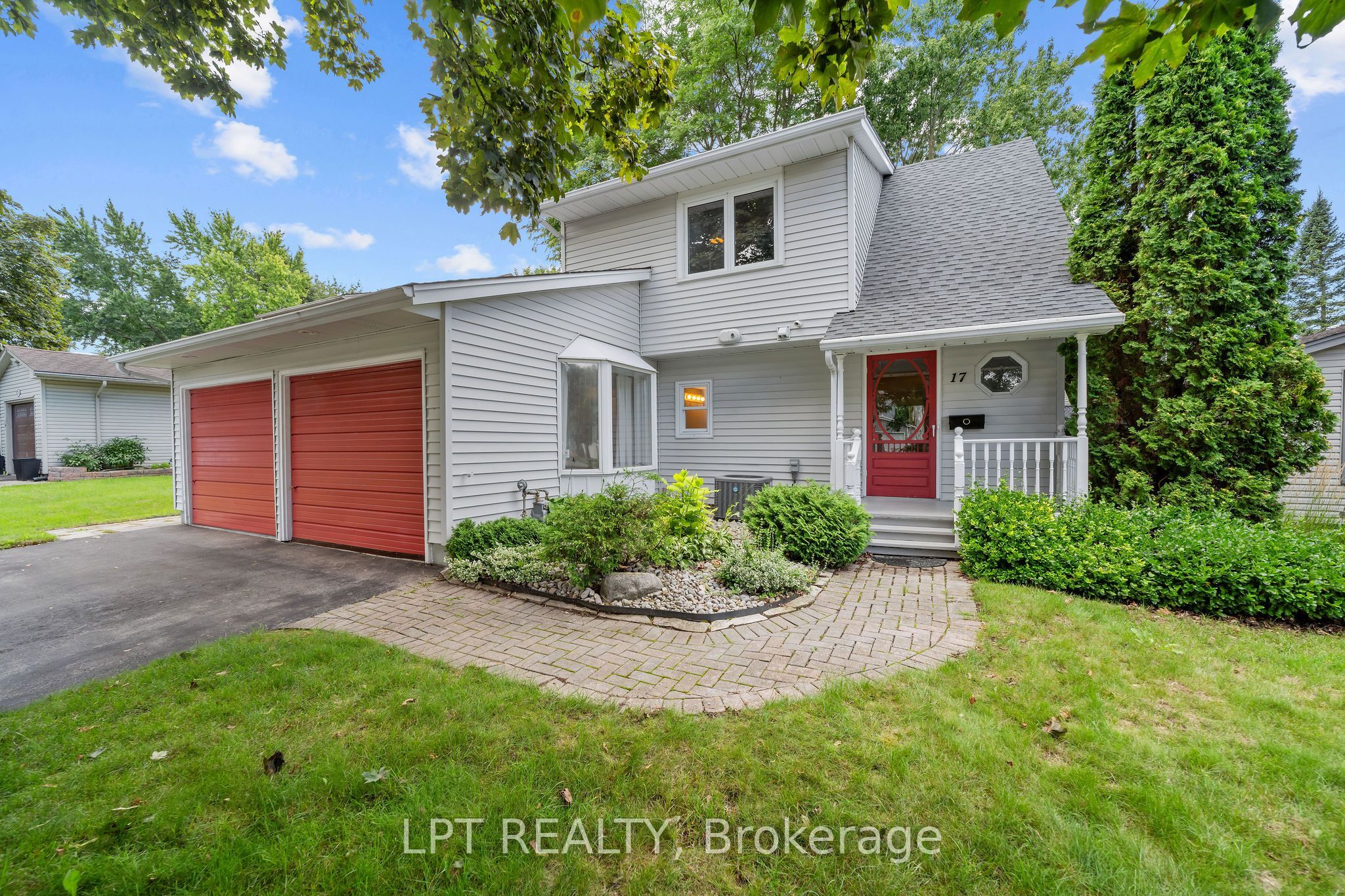 17 MONMORE Road, London North, ON N6G 2W5