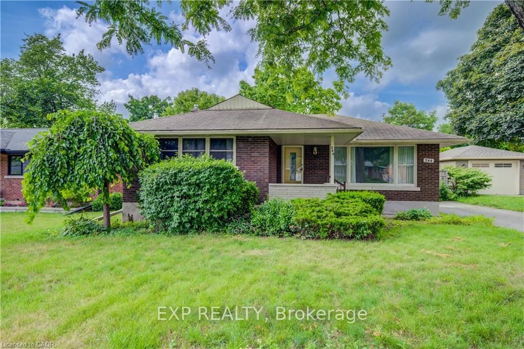 244 Royal Street, Waterloo, ON N2J 2J2