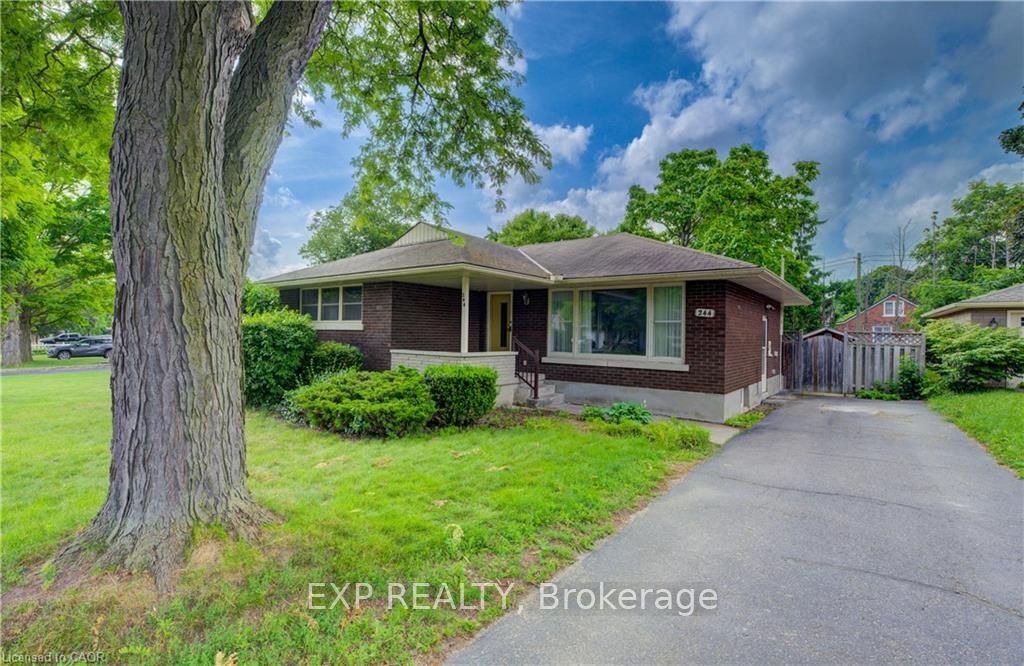 244 Royal Street, Waterloo, ON N2J 2J2 photo 3