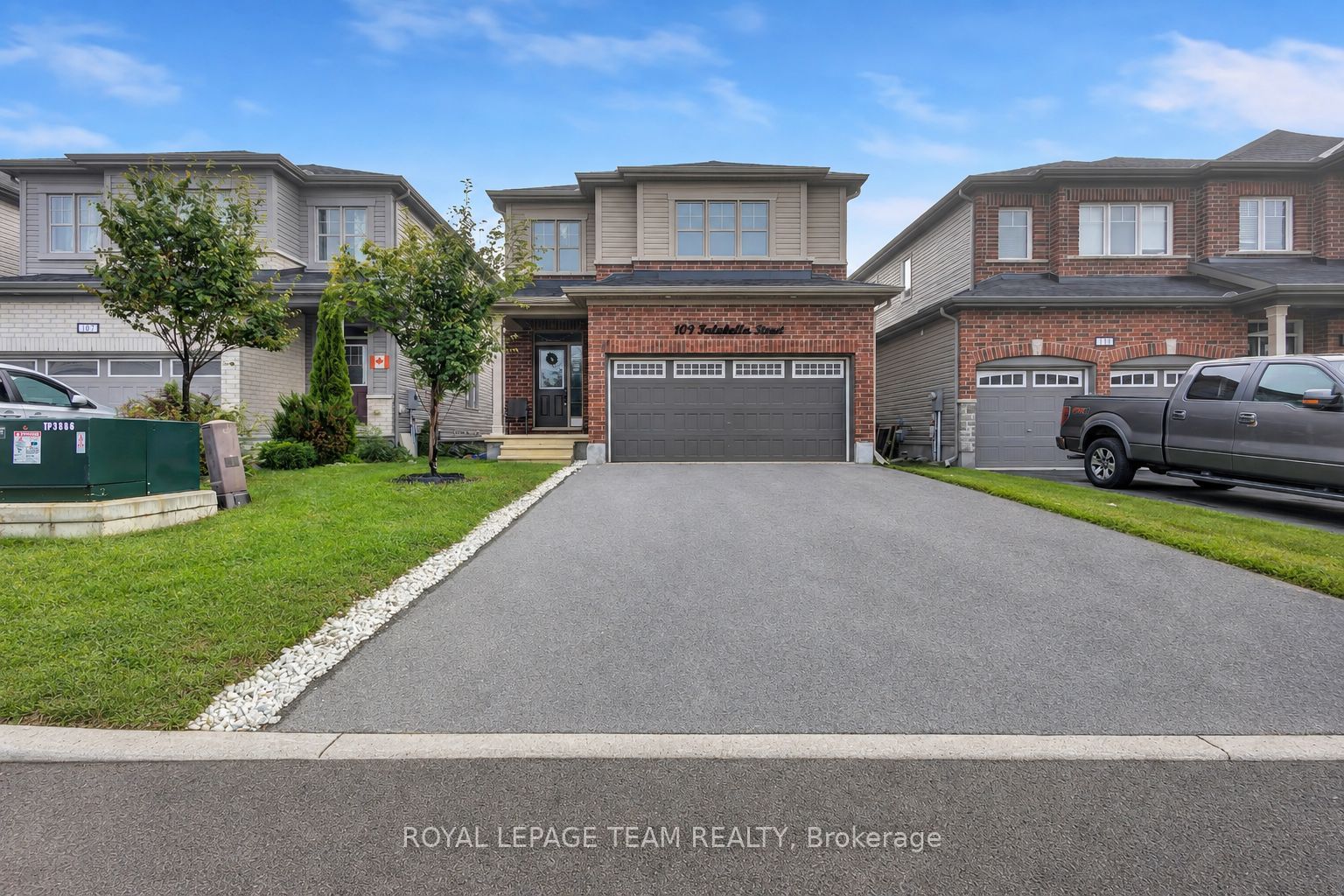109 Falabella Street, Stittsville - Munster - Richmond, ON K2S 0X7