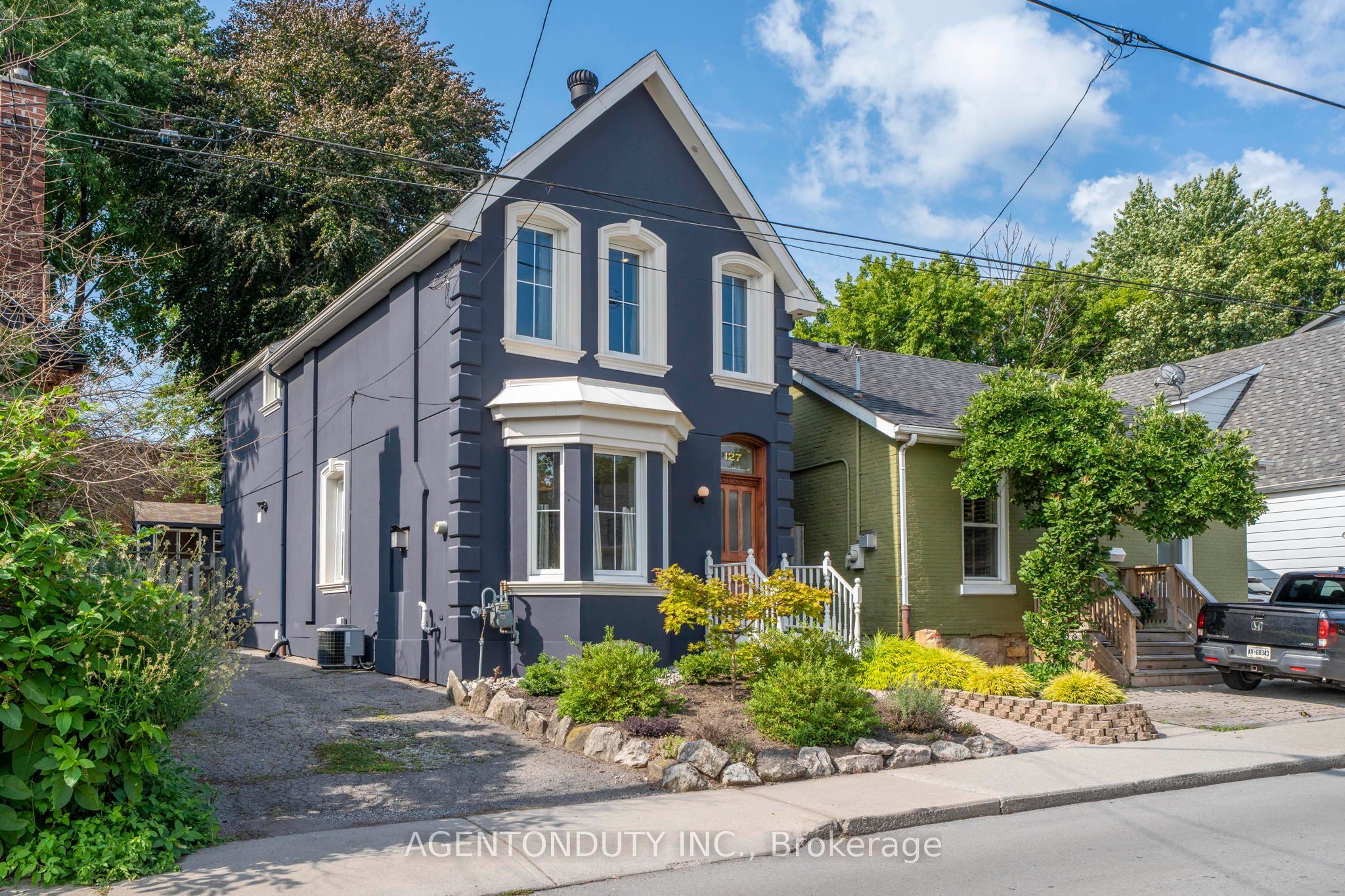 127 Peter Street, Hamilton, ON L8R 1T7 photo 3