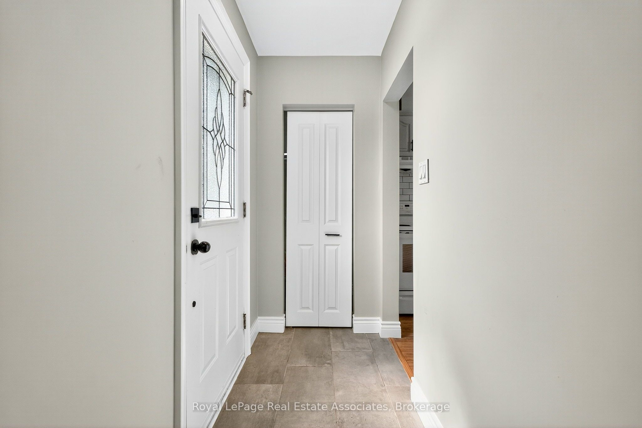 312 East 45th Street #Upper, Hamilton, ON L8T 3K8 photo 5