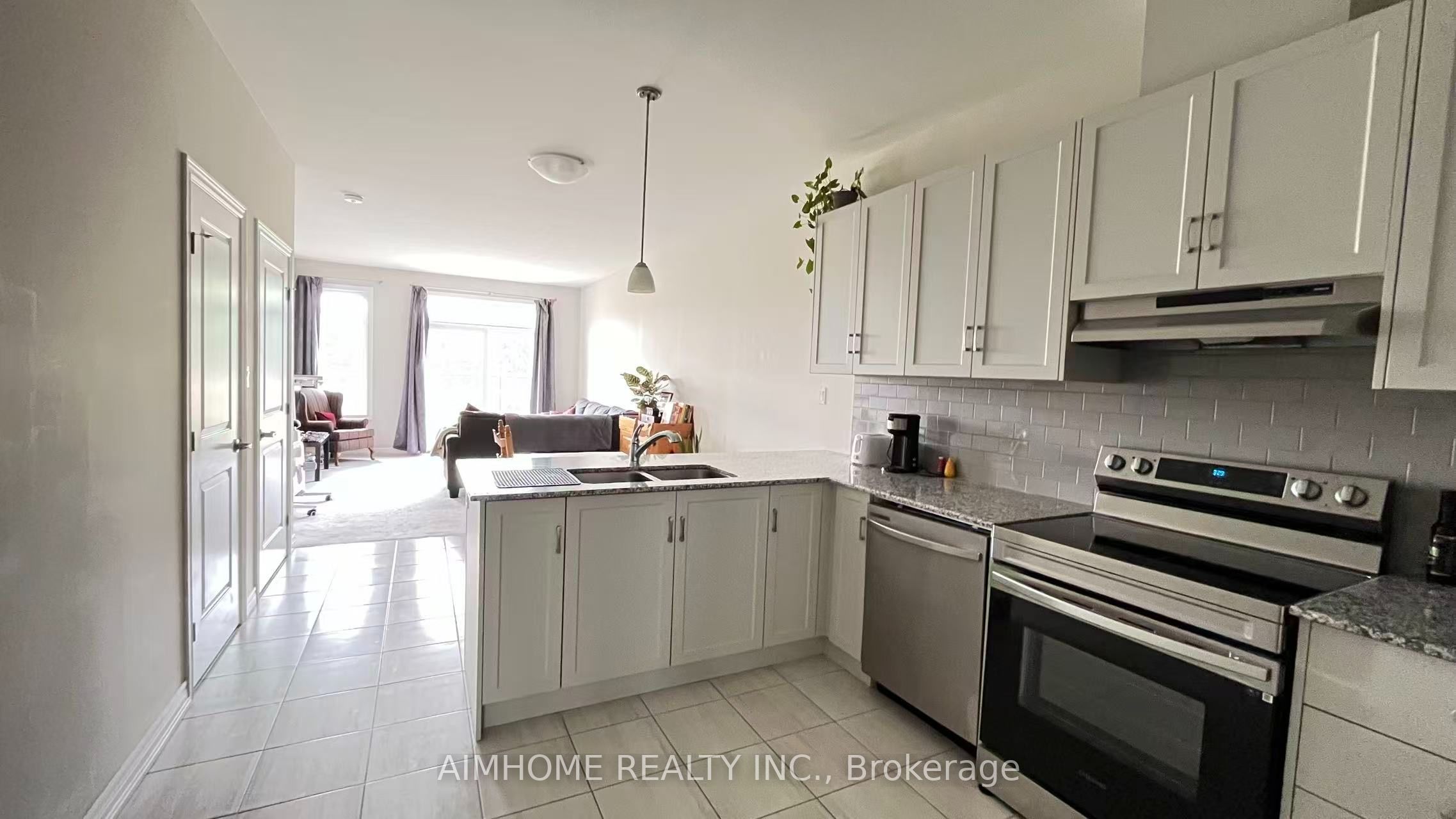 24 Noah Common, St. Catharines, ON L2P 0G1 photo 3