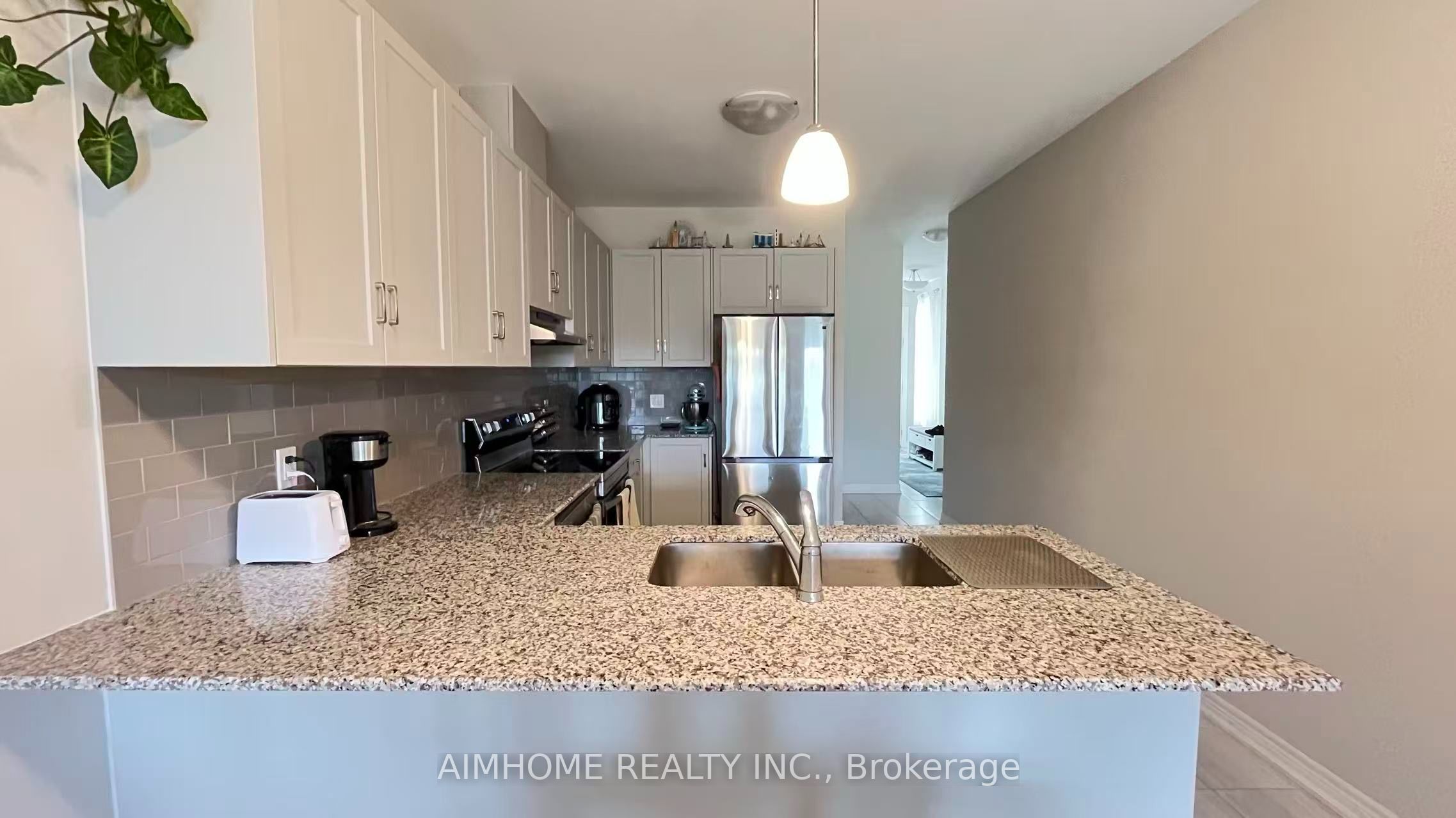 24 Noah Common, St. Catharines, ON L2P 0G1 photo 4