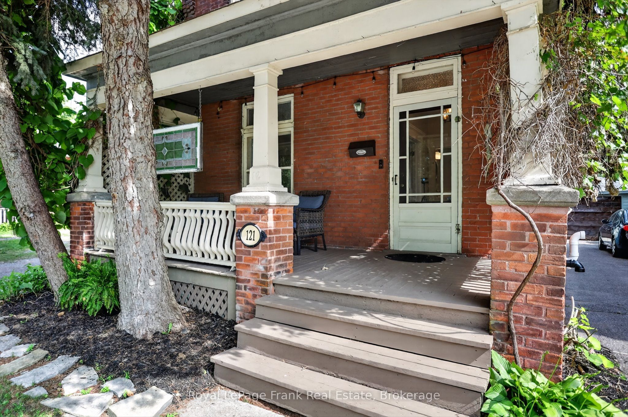 121 Romaine Street, Peterborough, ON K9J 2C1 photo 4