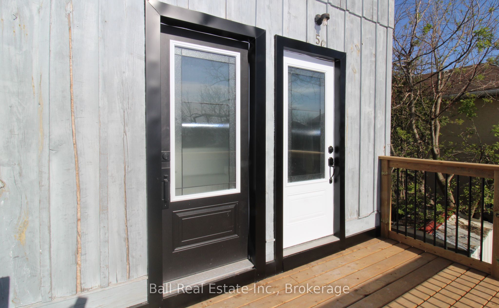 291 Stewart Street 5, Peterborough, ON K9J 3N2