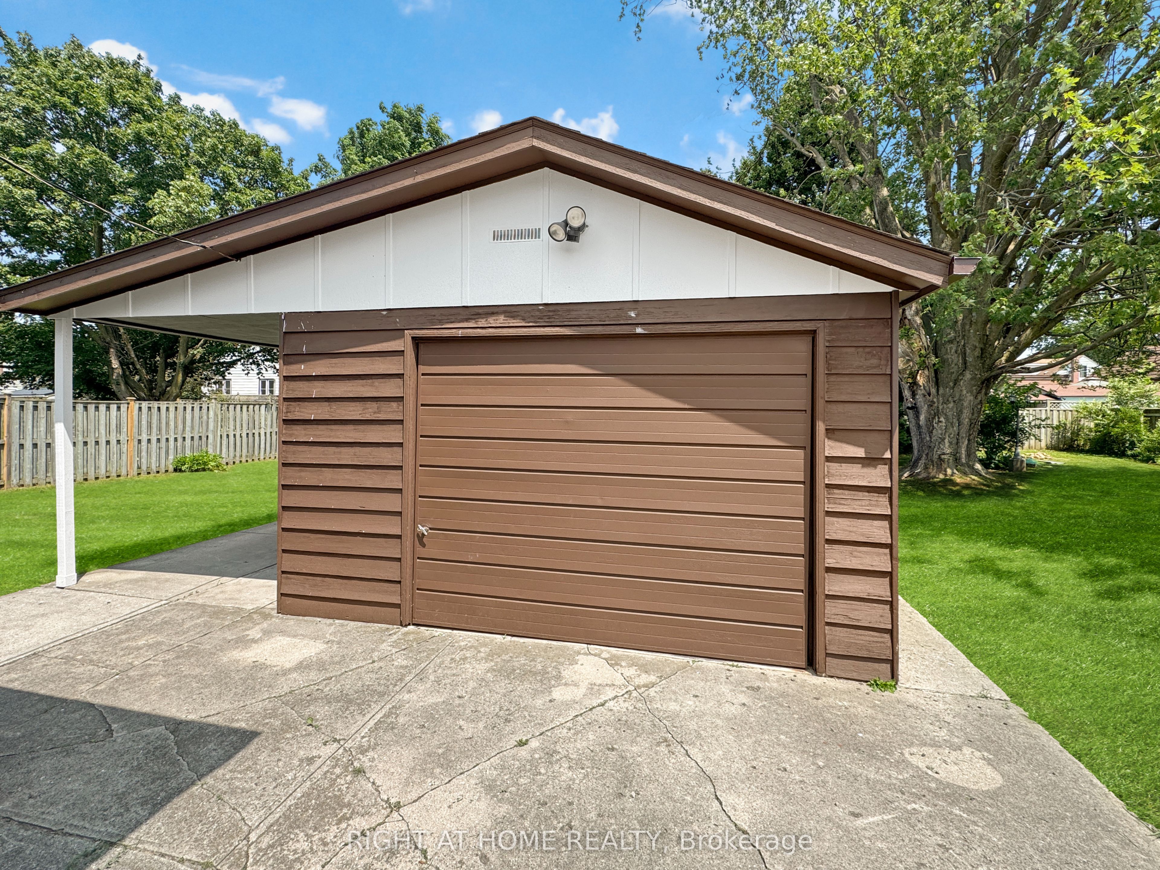 326 Avondale Road, London East, ON N5W 5B3 photo 3
