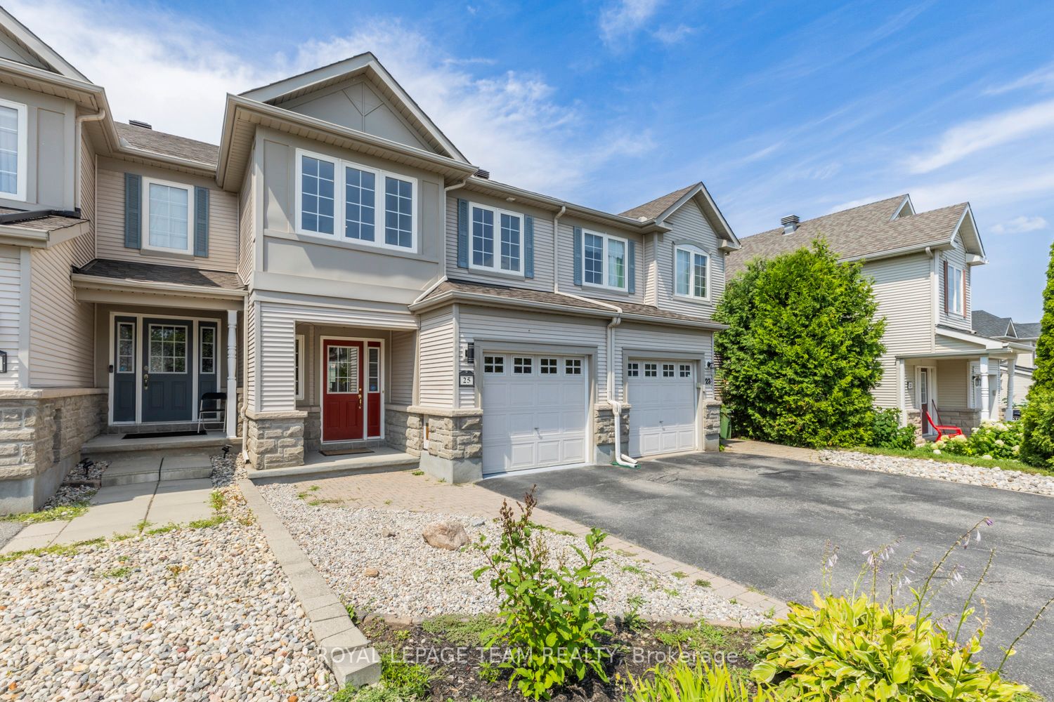 25 Kirkstone Private, Barrhaven, ON K2J 5E7 photo 2