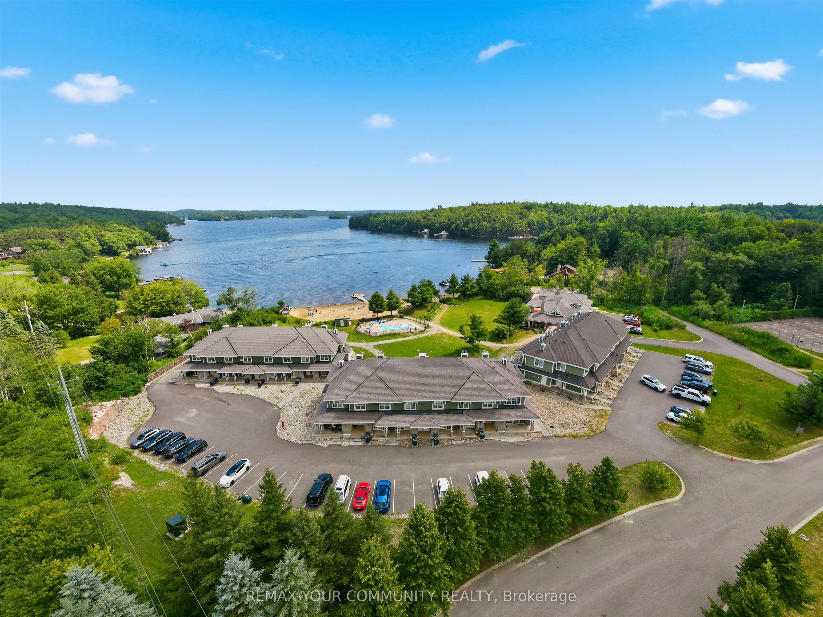 1869 Muskoka Road 118 W BHV-B-105, Muskoka Lakes, ON P1L 1W8 photo 3