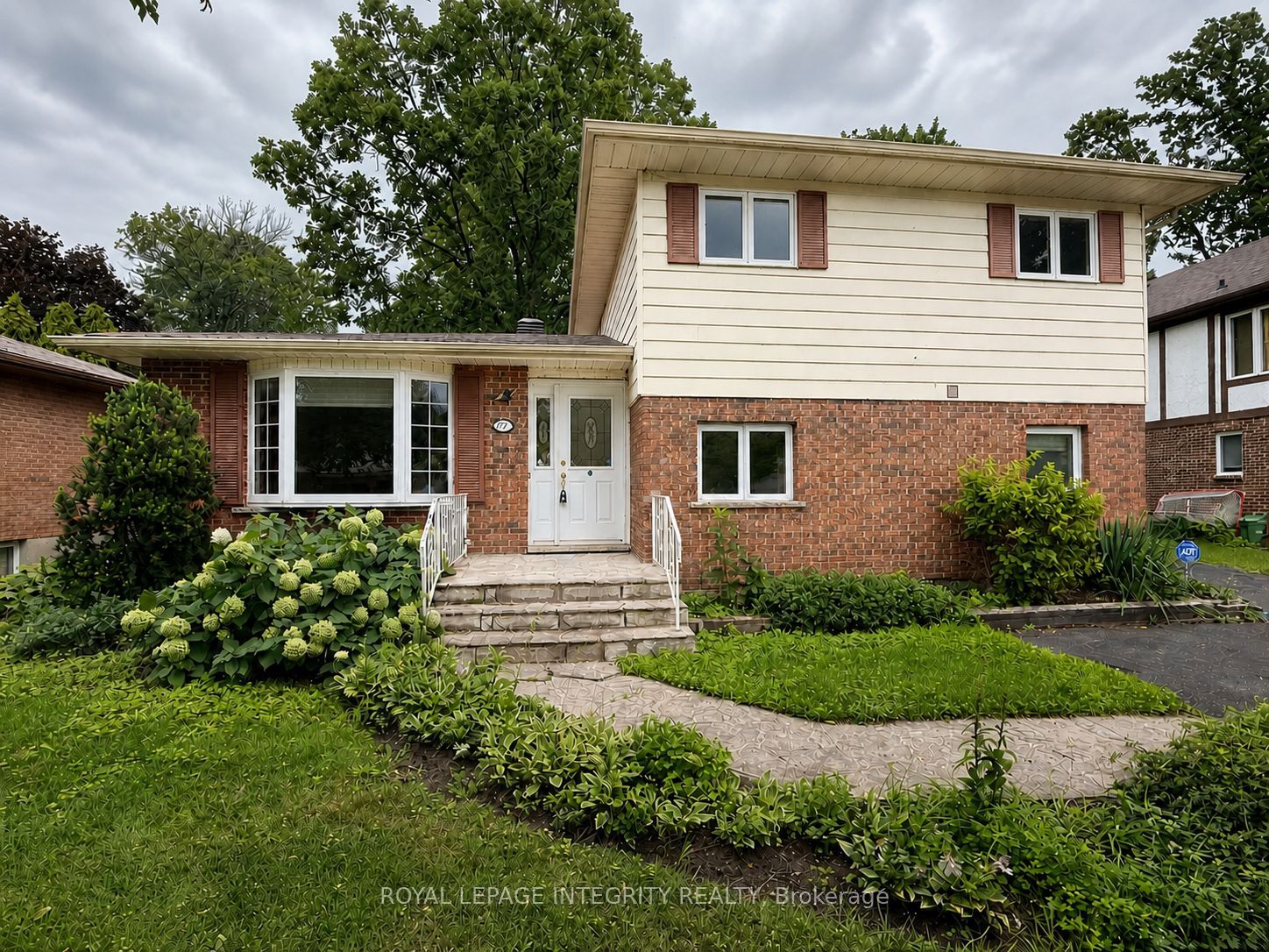577 Lynwood Drive, Cornwall, ON K6H 5W7