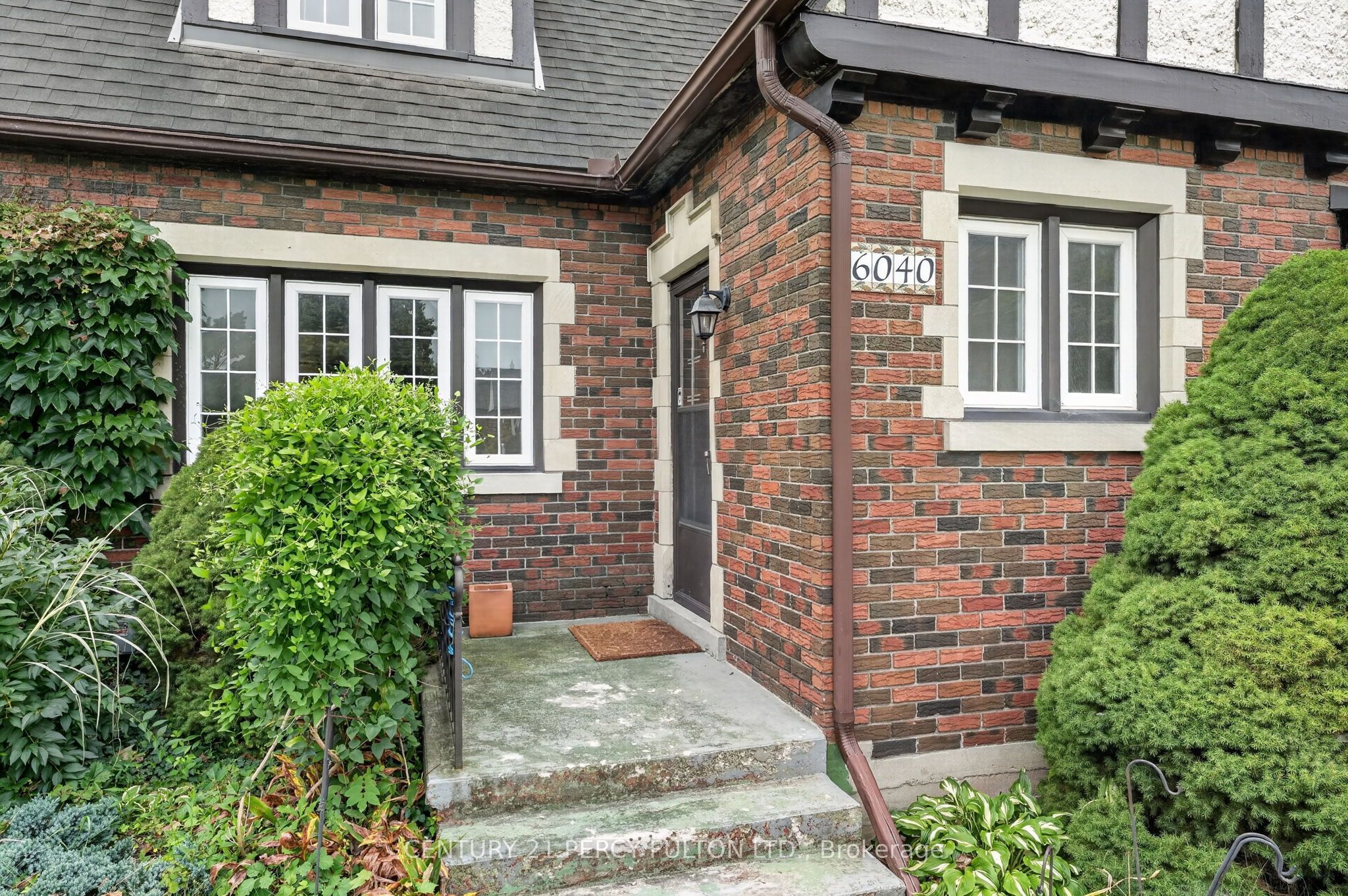 6040 Latshaw Street, Niagara Falls, ON L2G 1R2 photo 3
