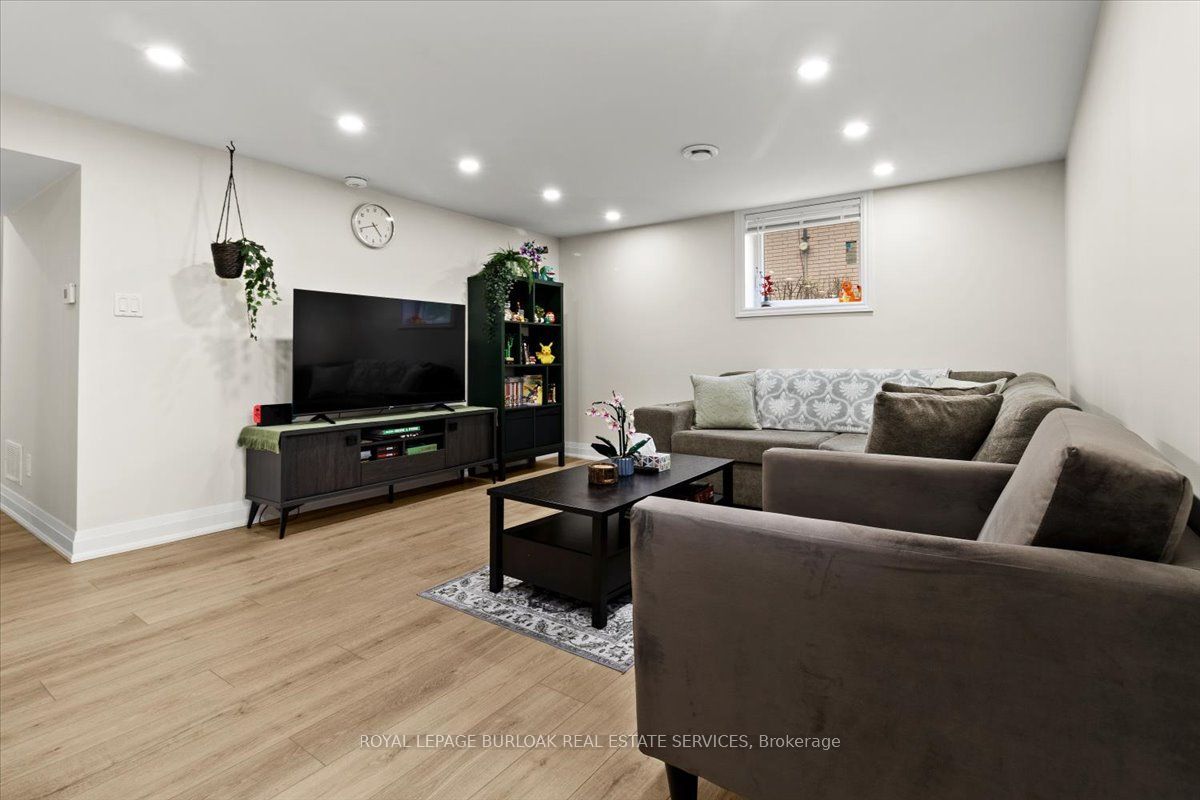161 Hoover Crescent Lower, Hamilton, ON L9A 3H2 photo 4