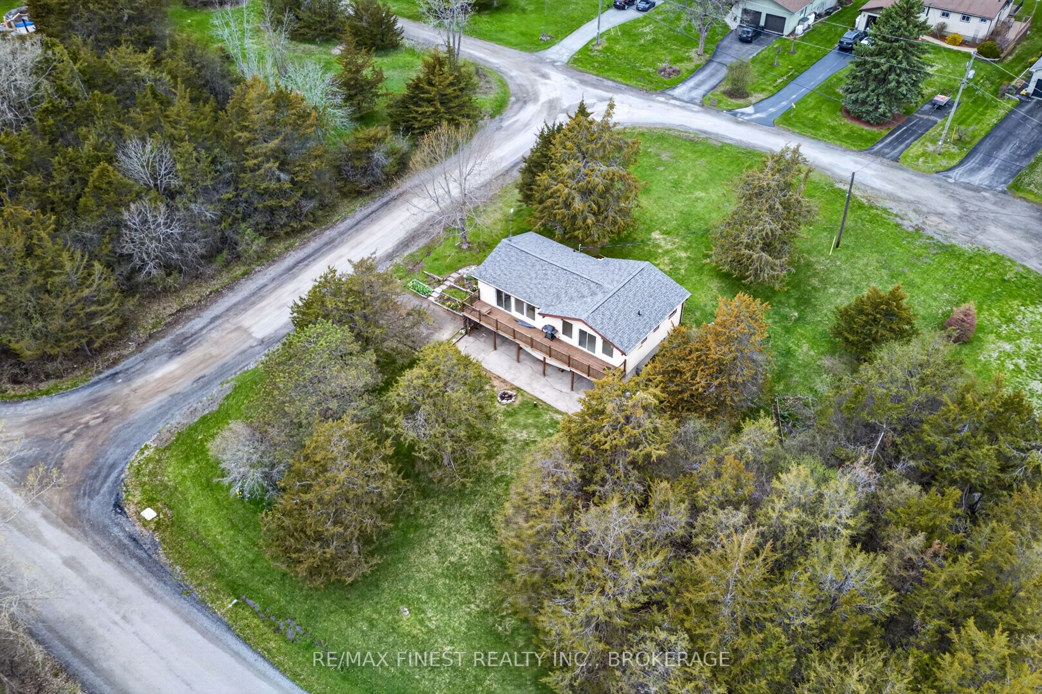 8 Sunrise Court, Prince Edward County, ON K8N 4Z7