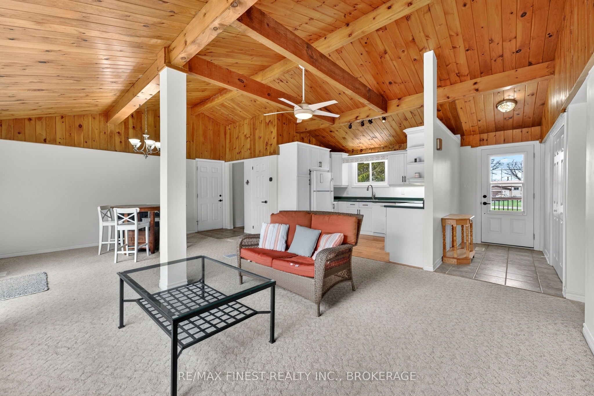 8 Sunrise Court, Prince Edward County, ON K8N 4Z7 photo 5