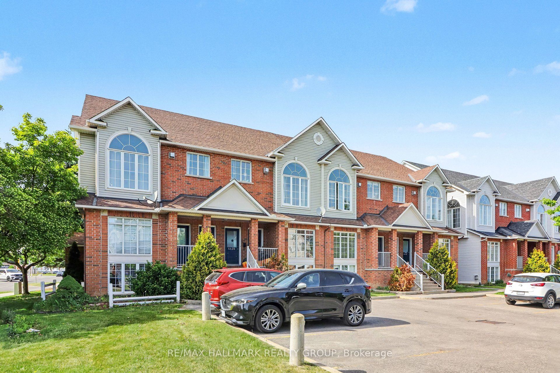 4429 Harper Avenue, Cyrville - Carson Grove - Pineview, ON K1J 1C9 photo 2