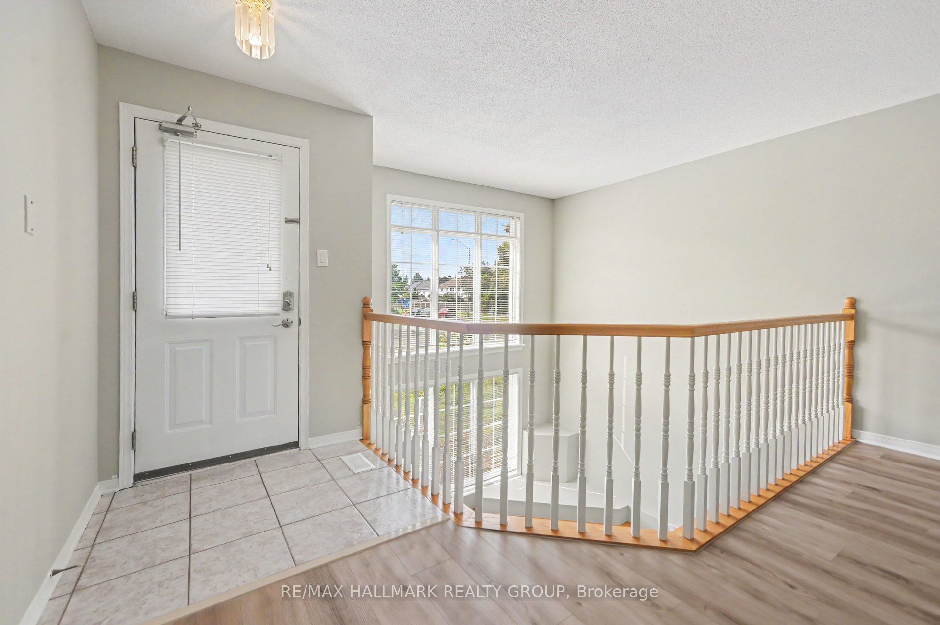 4429 Harper Avenue, Cyrville - Carson Grove - Pineview, ON K1J 1C9 photo 3