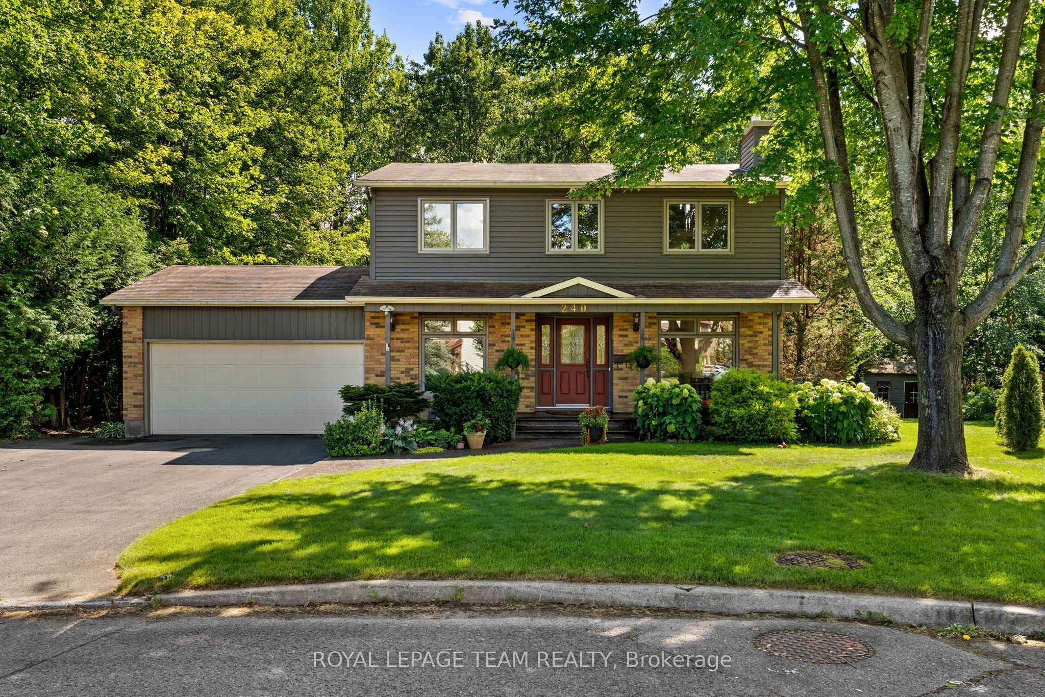 240 Hoylake Crescent, Orleans - Cumberland and Area, ON K1E 2M8