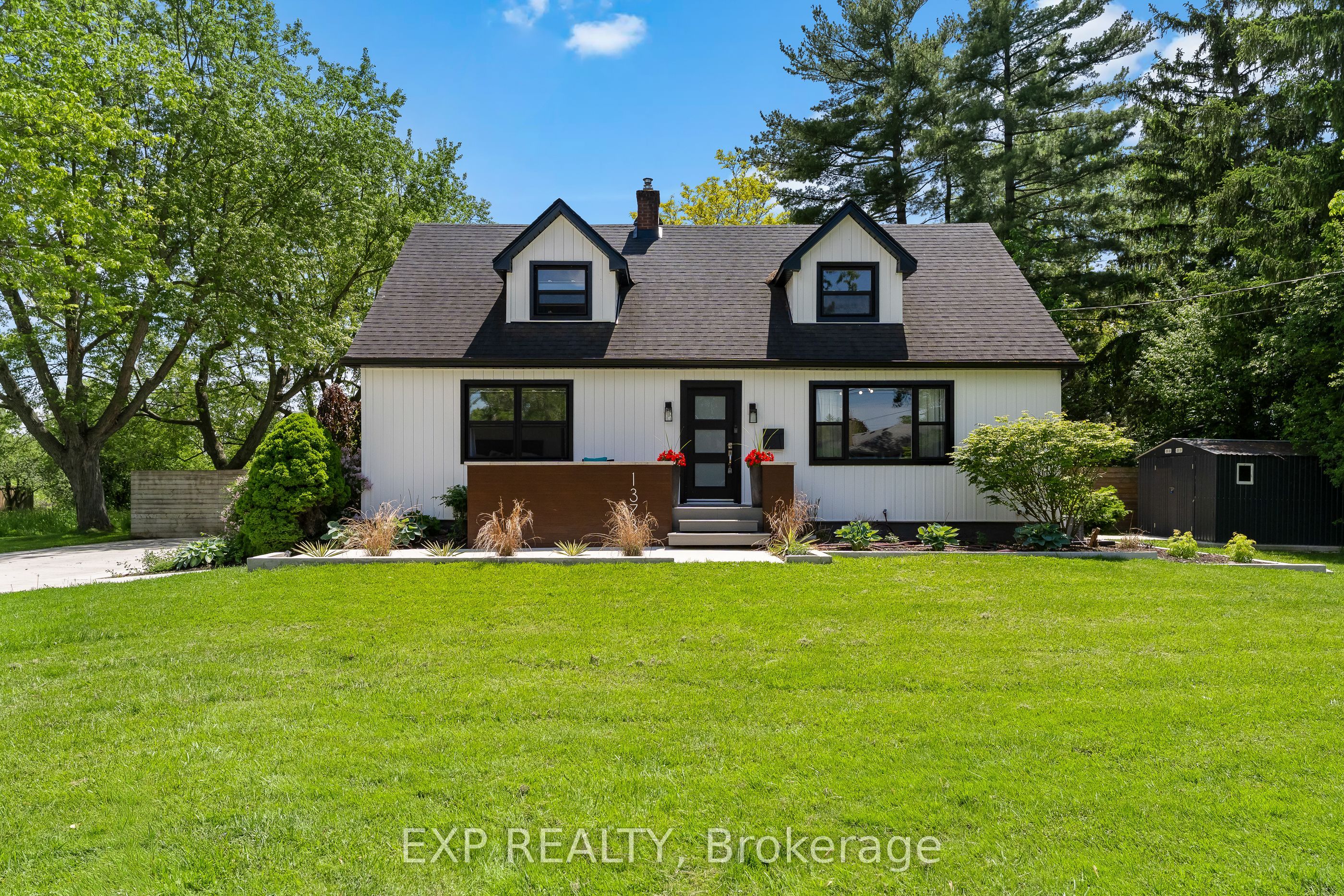 1373 Orchard Avenue, Fort Erie, ON L2A 3E5 photo 2