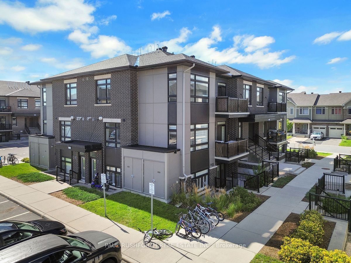 310 Tulum Crescent J, Kanata, ON K2S 2Y4