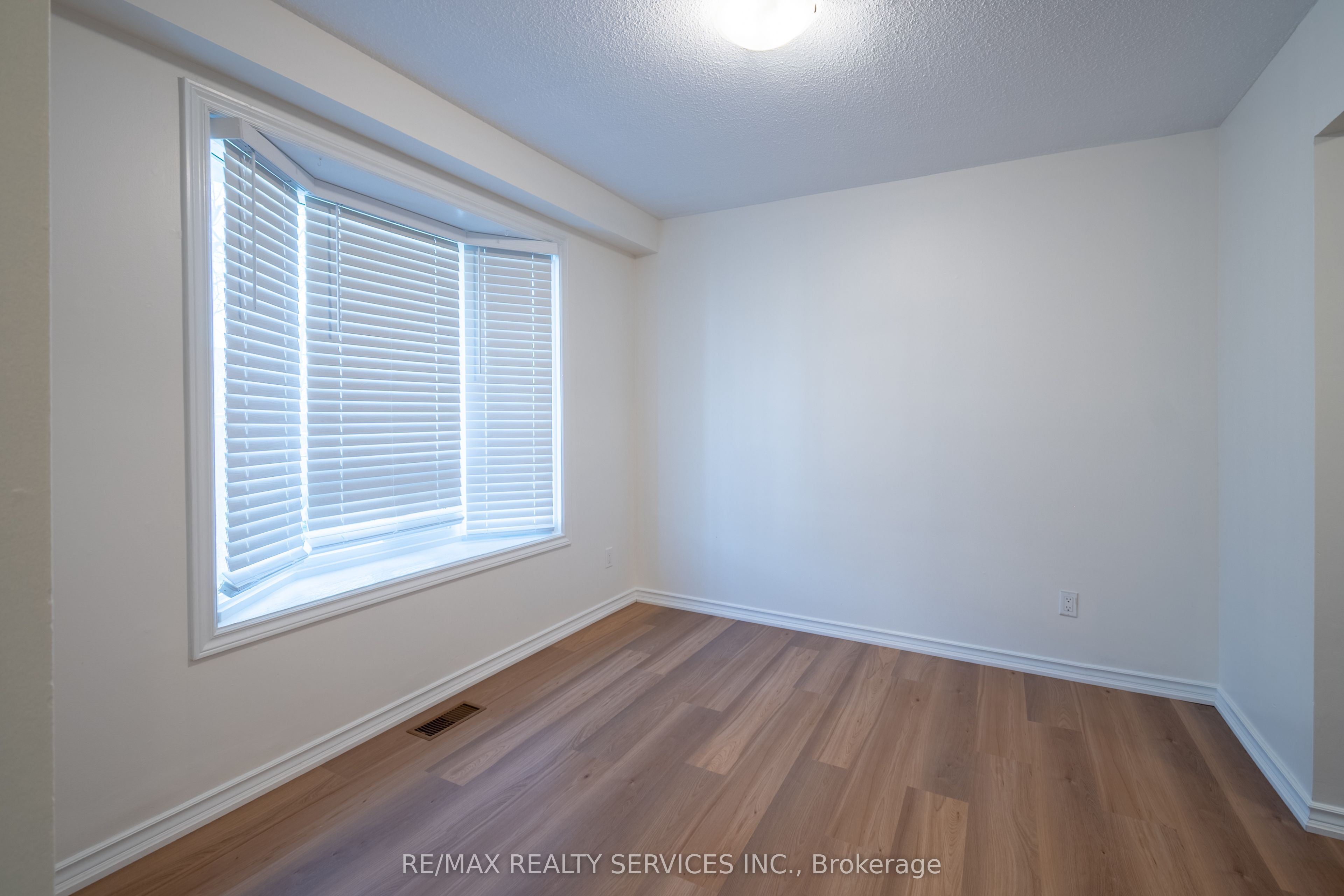 100 Brownleigh Avenue 176, Welland, ON L3B 5V8 photo 5